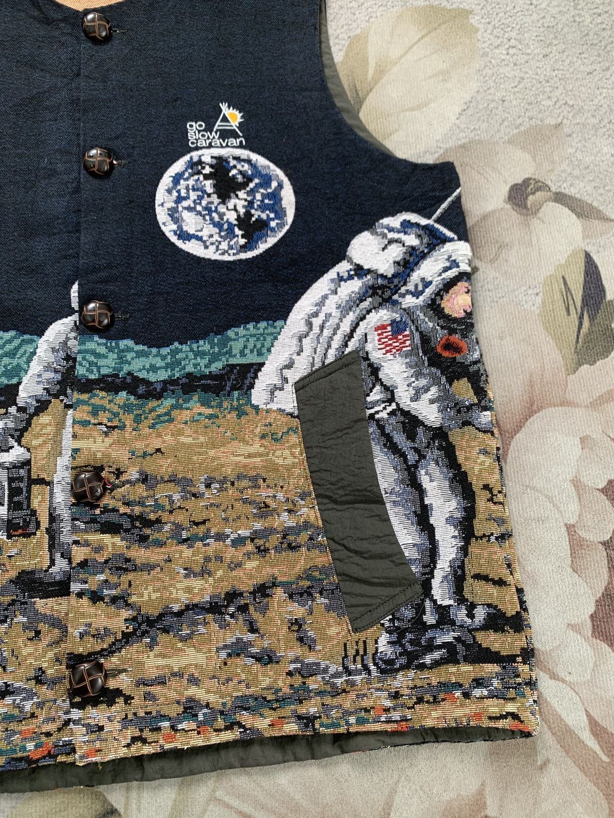 Art Comes First Rare Astronaut Art Go Slow Caravan Vest Size US M / EU 48-50 / 2 - 5 Thumbnail