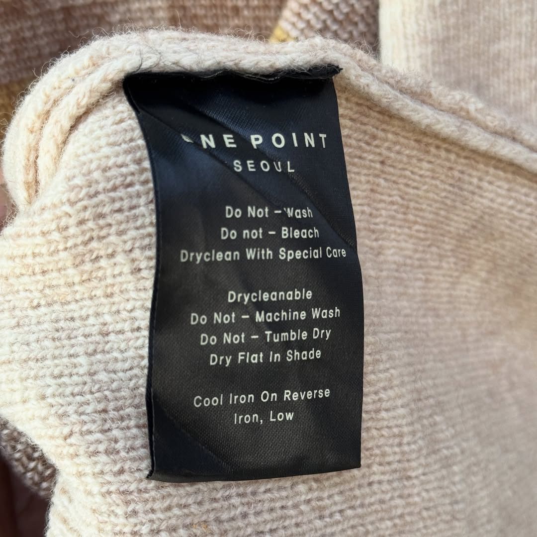 Native One point navajo pattern outter wool Size US L / EU 52-54 / 3 - 6 Thumbnail