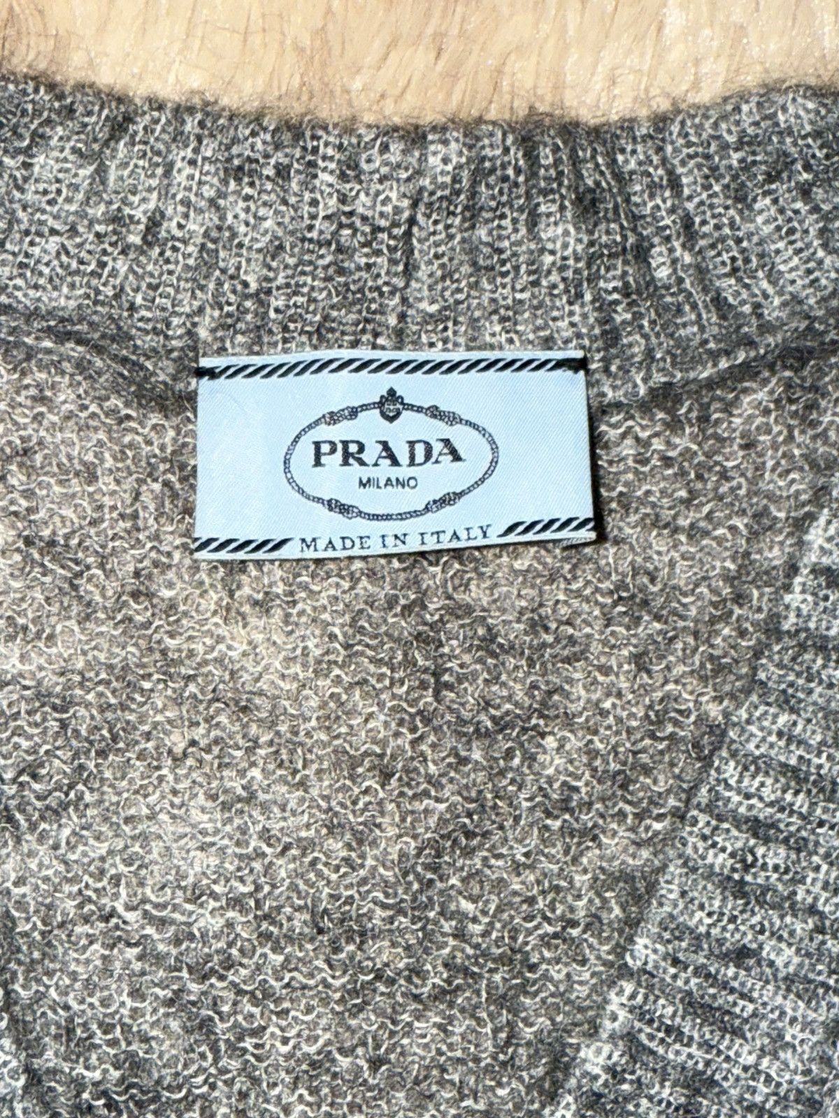 Prada prada cardigan Size XS / US 0-2 / IT 36-38 - 2 Thumbnail