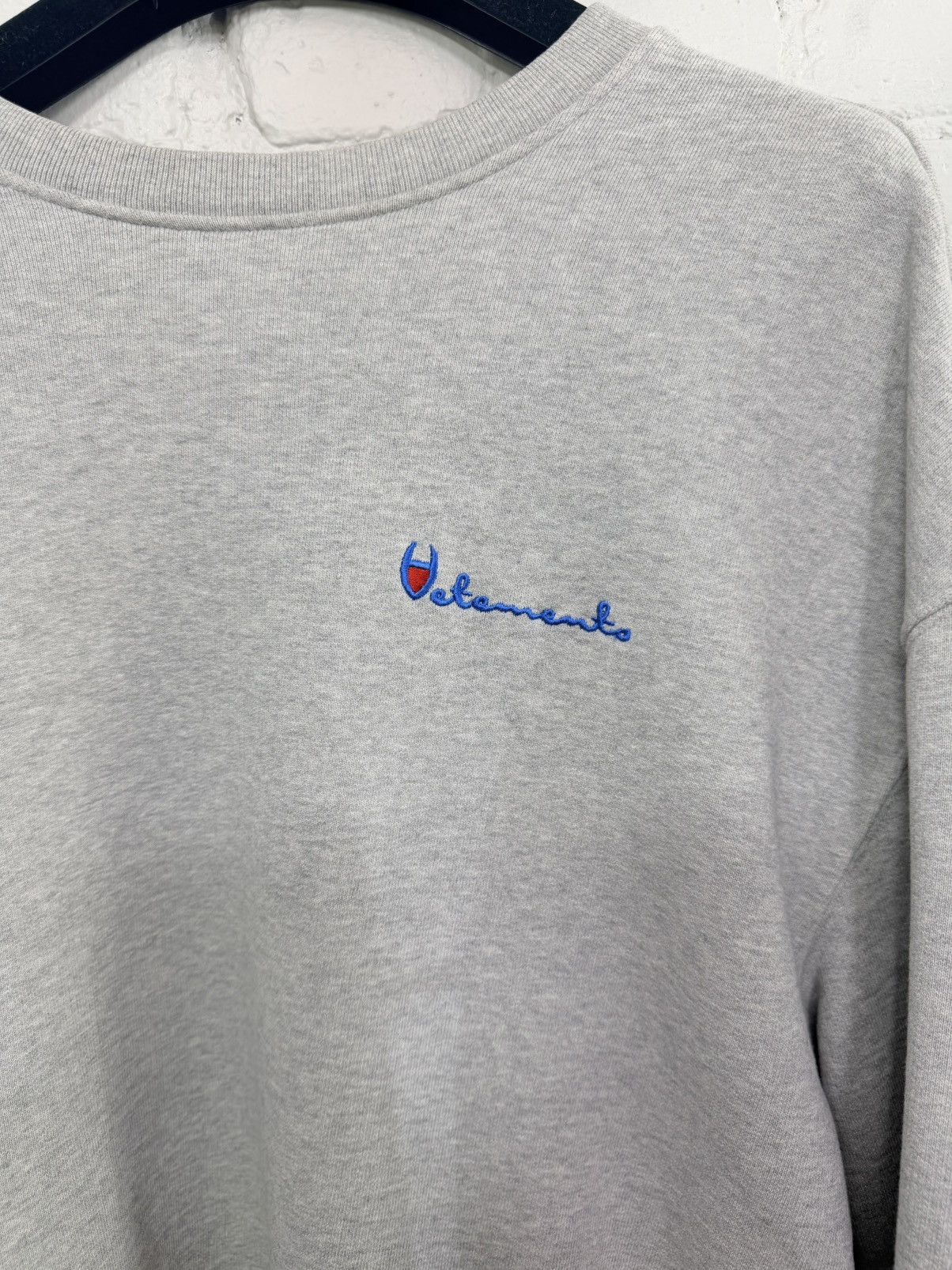 Vetements Vetements SS16 Champion parody crewneck Size US XXL / EU 58 / 5 - 2 Thumbnail