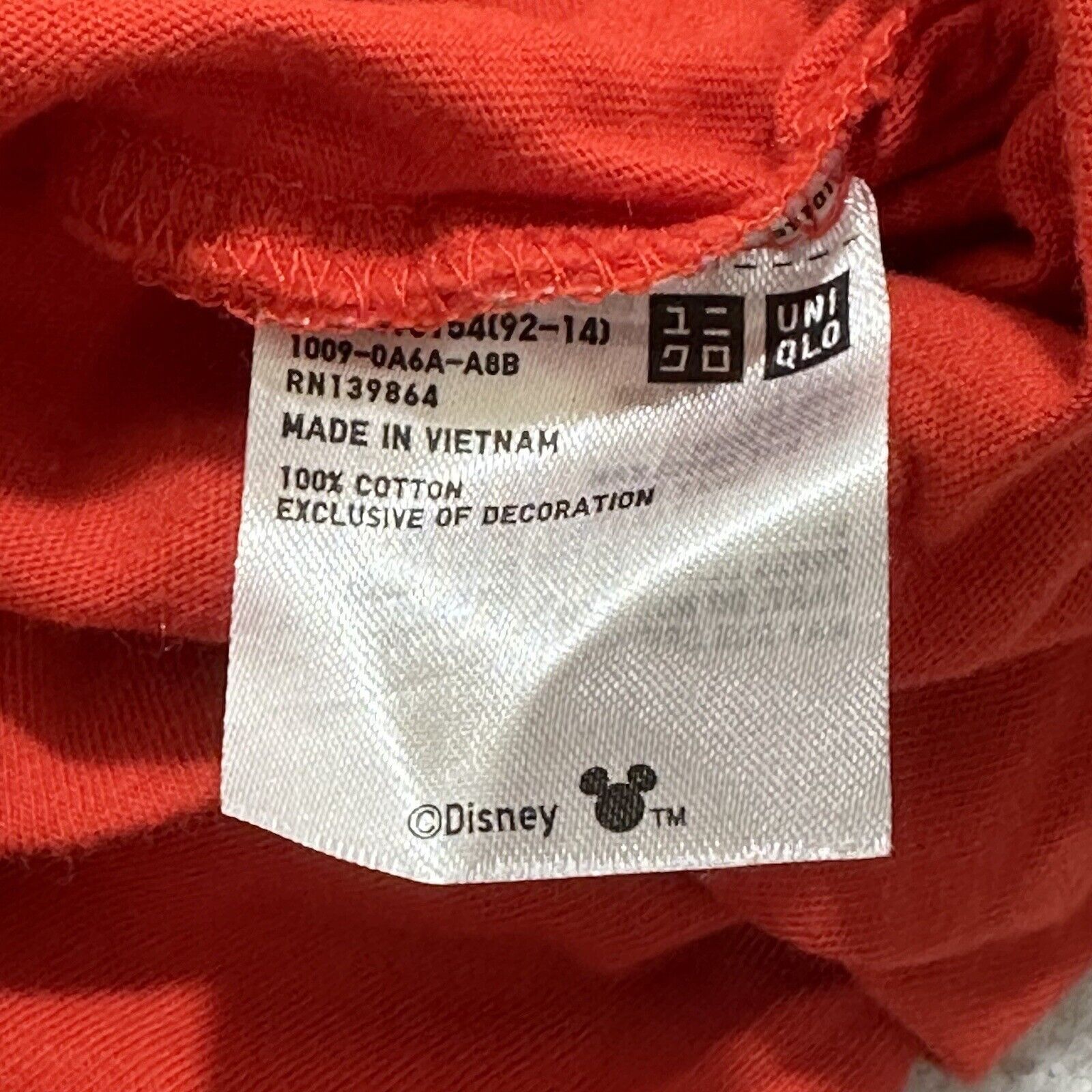 Uniqlo UNIQLO Disney Medium Mickey Mouse Pocket Square Red T Shirt Size US M / EU 48-50 / 2 - 9 Thumbnail