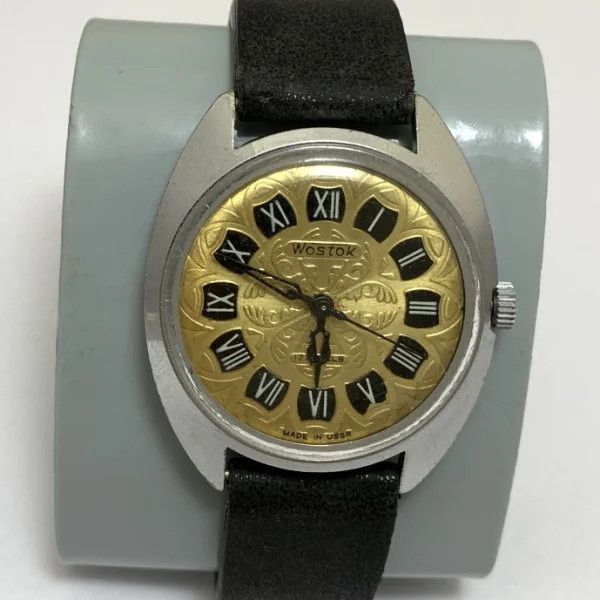Vintage Vintage beautiful golden Wrist watch Vostok soviet USSR Size ONE SIZE - 4 Thumbnail