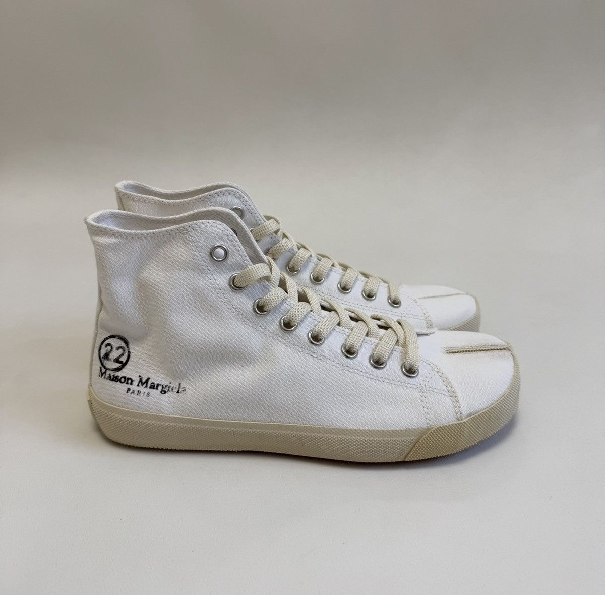 Maison Margiela White Canvas High Top Tabi Sneakers Size US 9 / EU 42 - 3 Thumbnail