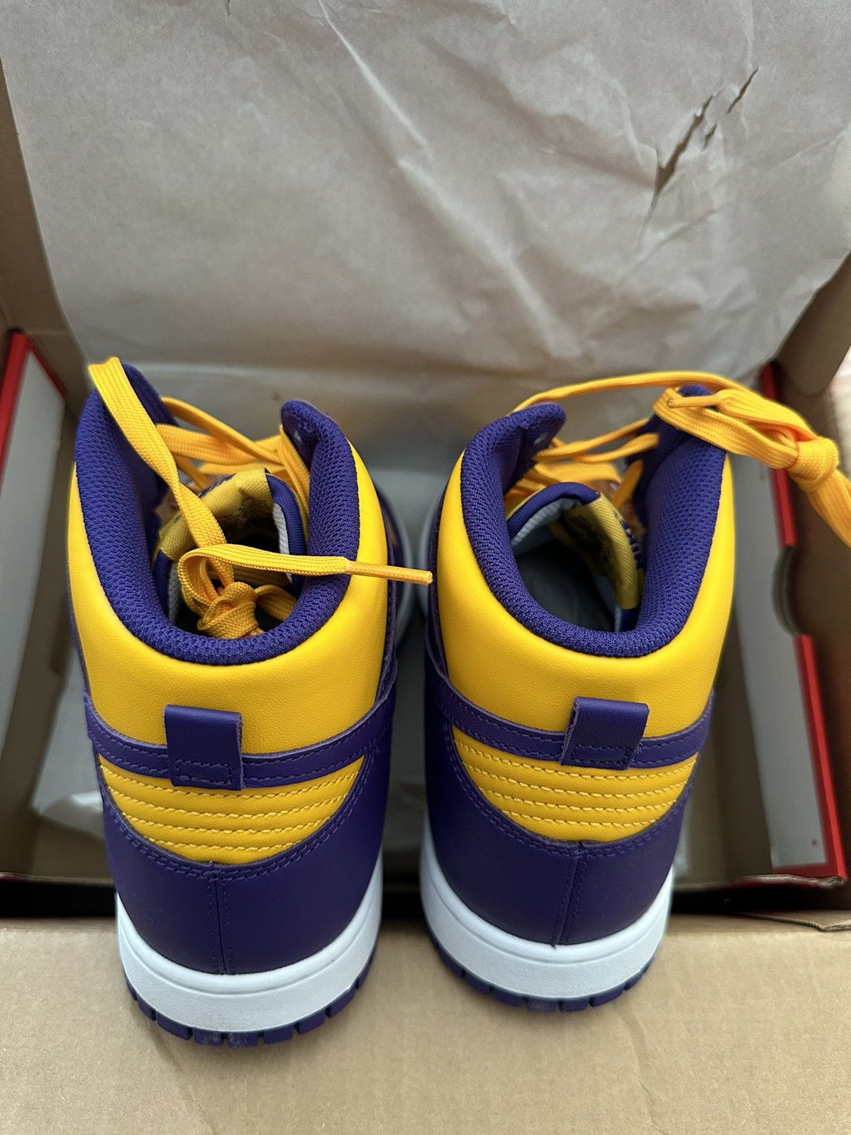 Nike Nike Dunk High Lakers Size US 11 / EU 44 - 5 Thumbnail