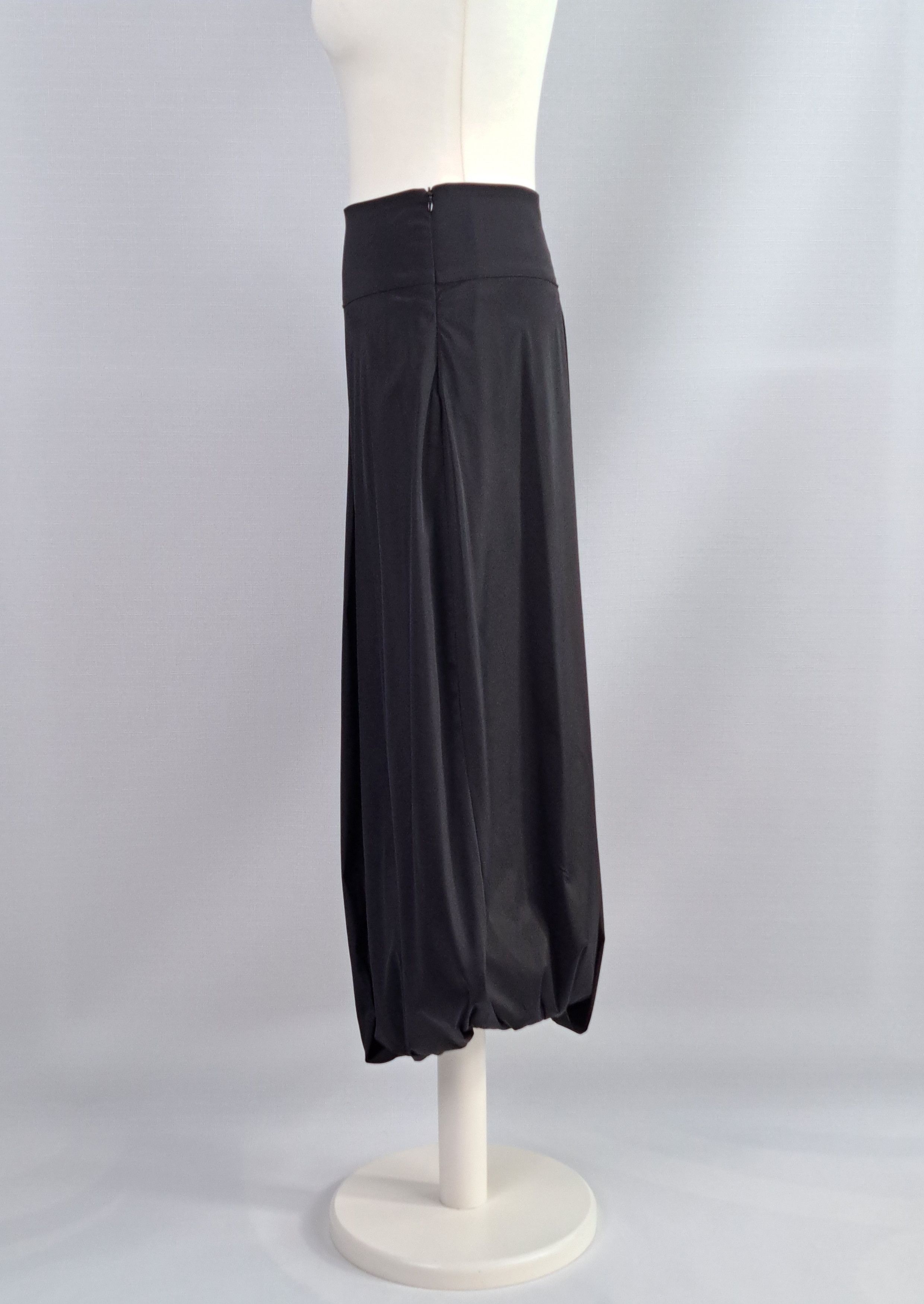 Sarah Pacini Sarah Pacini avant garde midi skirt. Size 0 Size 25" / US 0 / IT 36 - 4 Thumbnail
