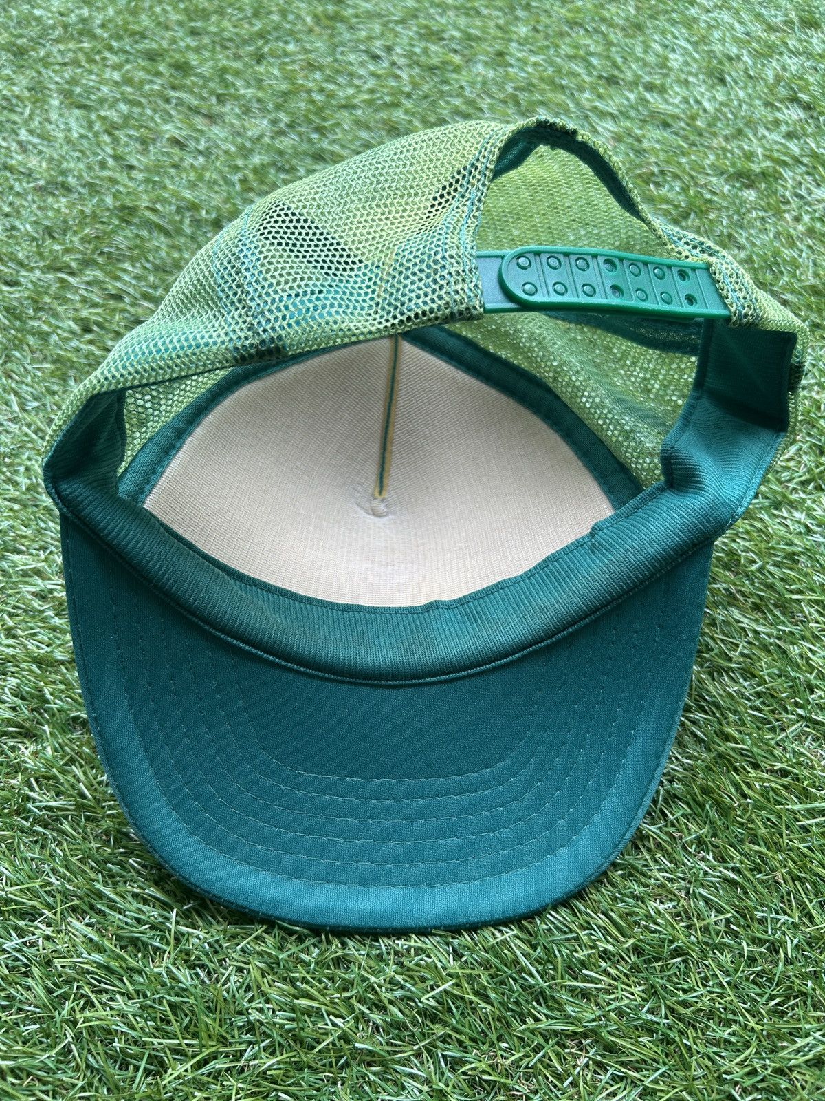 Vintage Vintage Lady Luck Casino Trucker Hat Size ONE SIZE - 6 Thumbnail
