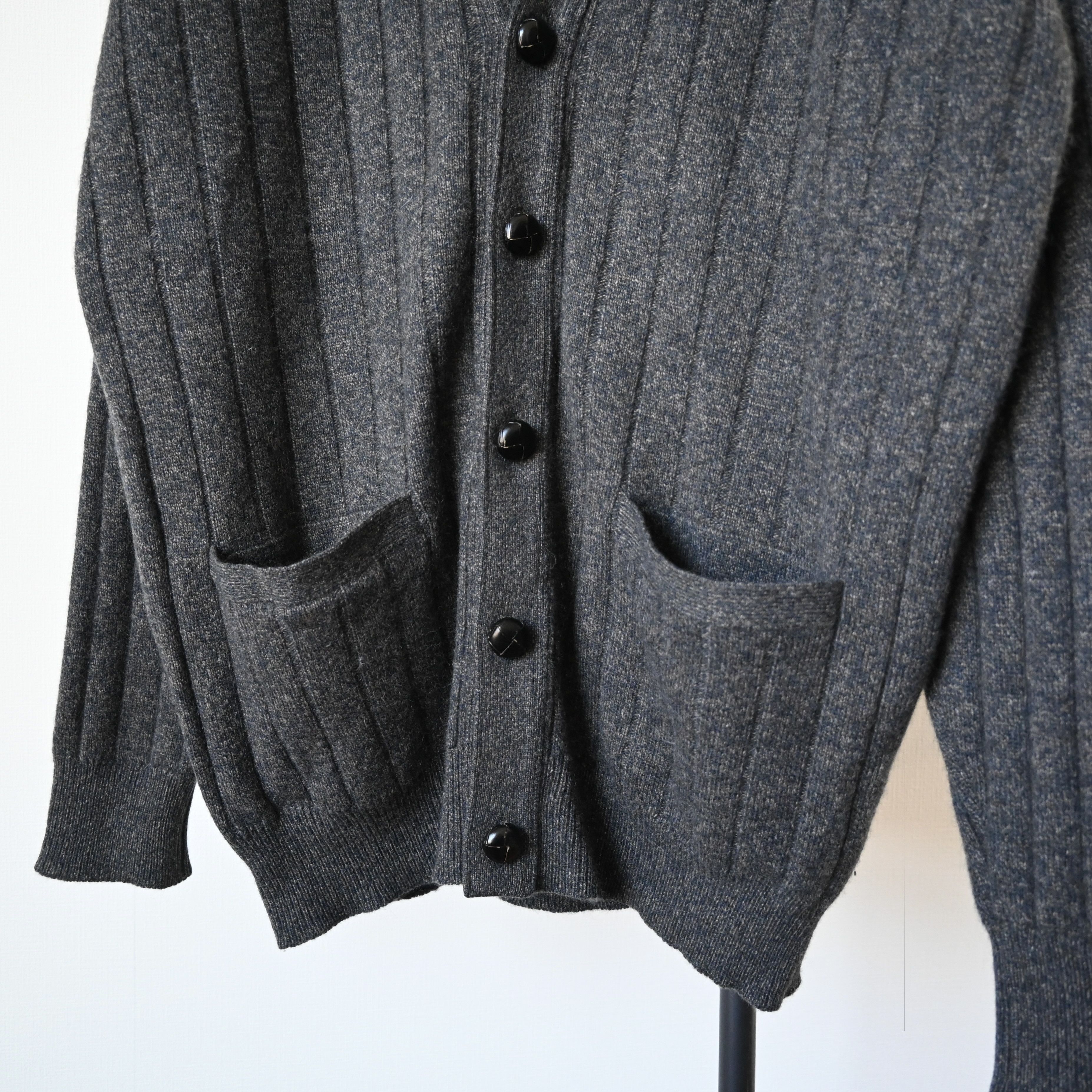 Vintage 1990s Clan Douglas 95% cashmere cardigan, made in Scotland Size US L / EU 52-54 / 3 - 7 Thumbnail