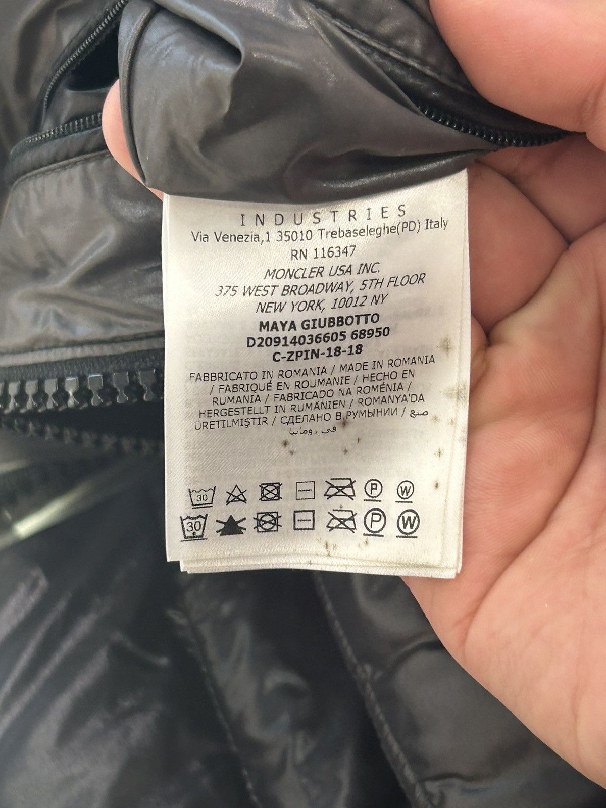 Moncler Moncler Maya Hooded down jacket Size US S / EU 44-46 / 1 - 9 Thumbnail
