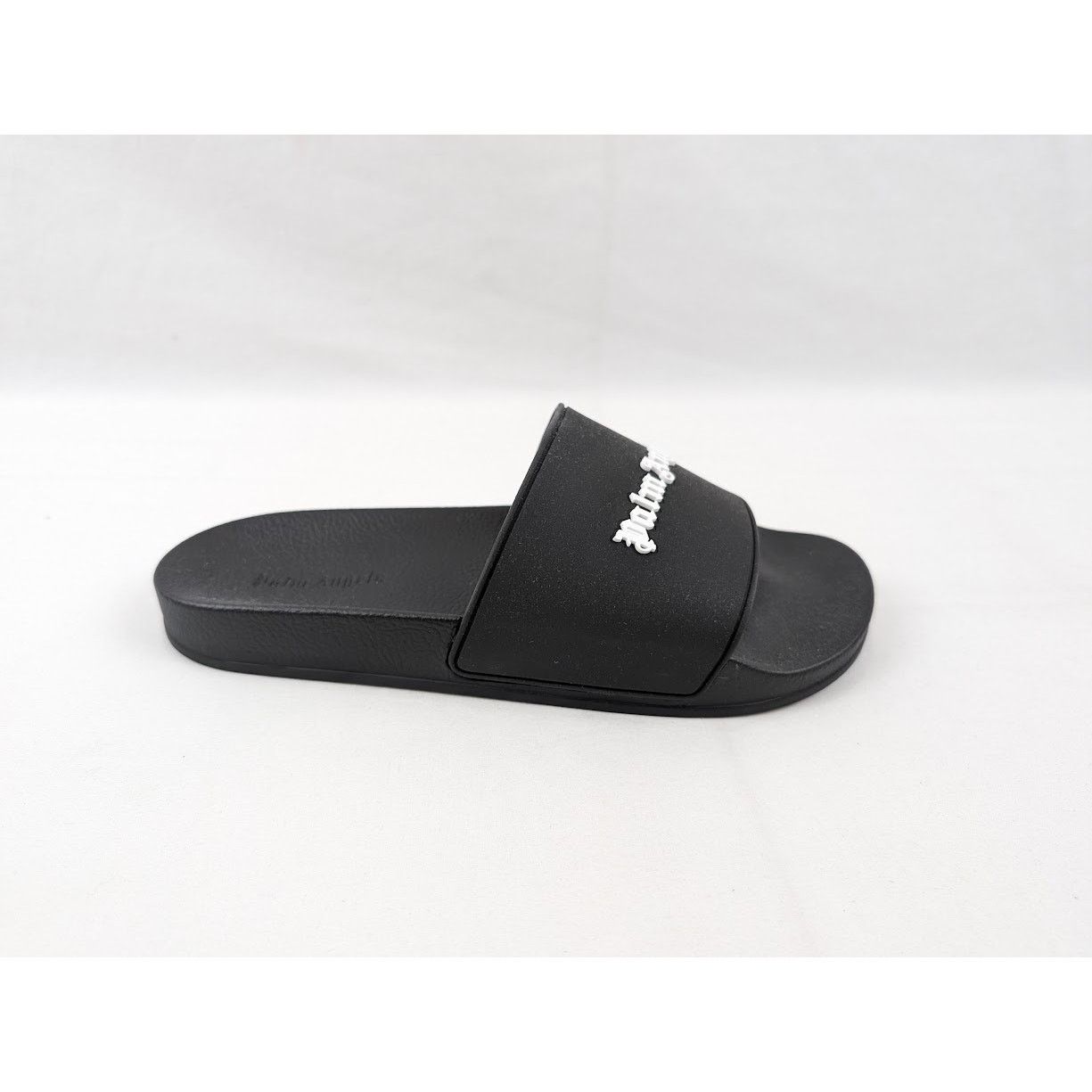 Palm Angels o1rshd1 Essential Logo Pool Sliders in Black/White Size US 8 / EU 41 - 1 Thumbnail