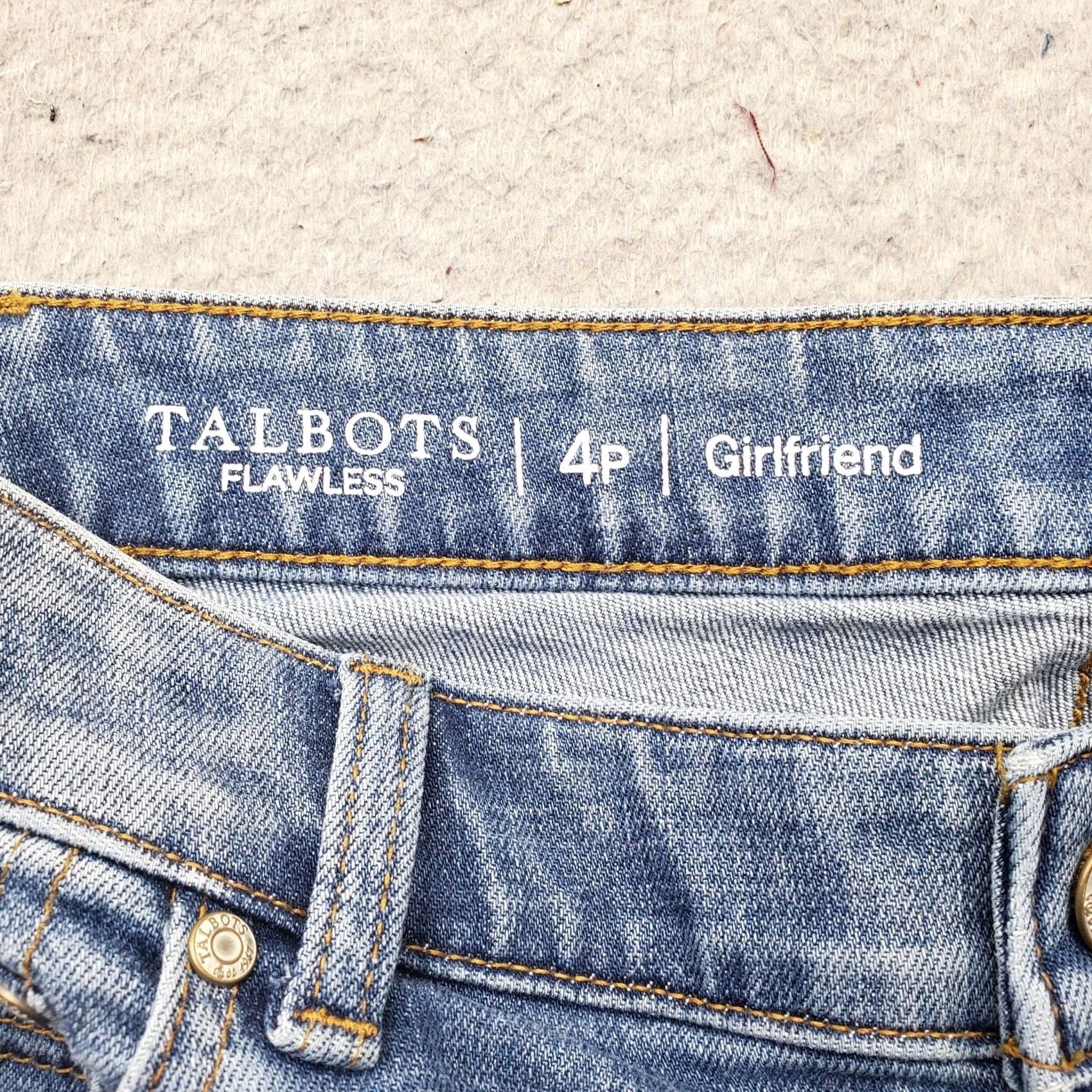 Talbots Talbots Womens Jeans 4P Blue Floral Embroidered Five Pocket Girlfriend Mid Rise Straight Size 27" / US 4 / IT 40 - 7 Thumbnail