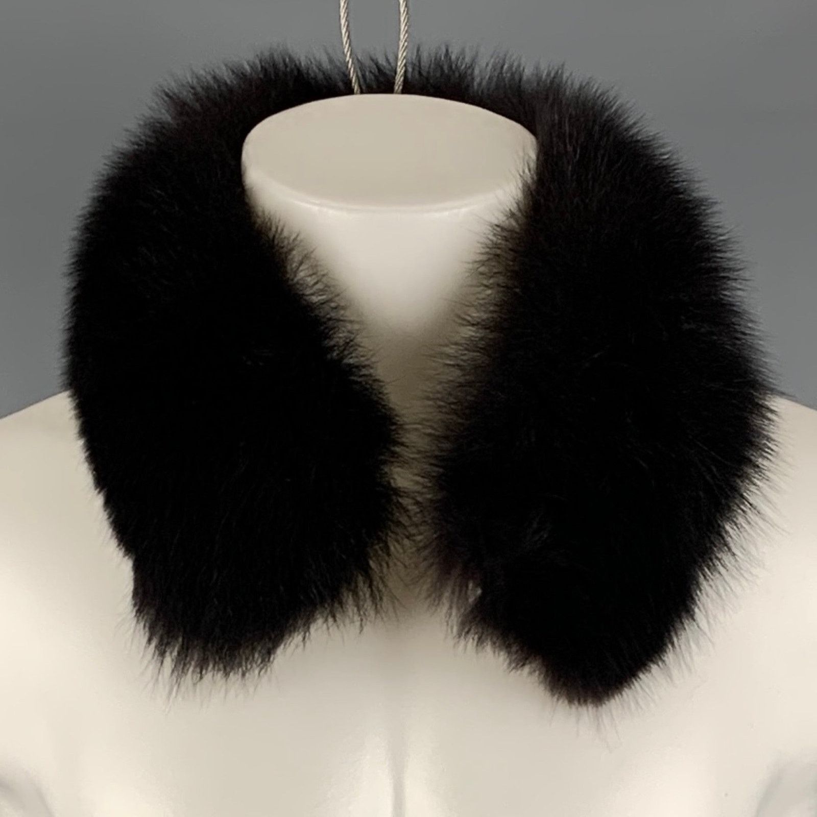 Saks Fifth Avenue SAKS FIFTH AVENUE Brown Fur Scarf Size ONE SIZE - 1 Thumbnail