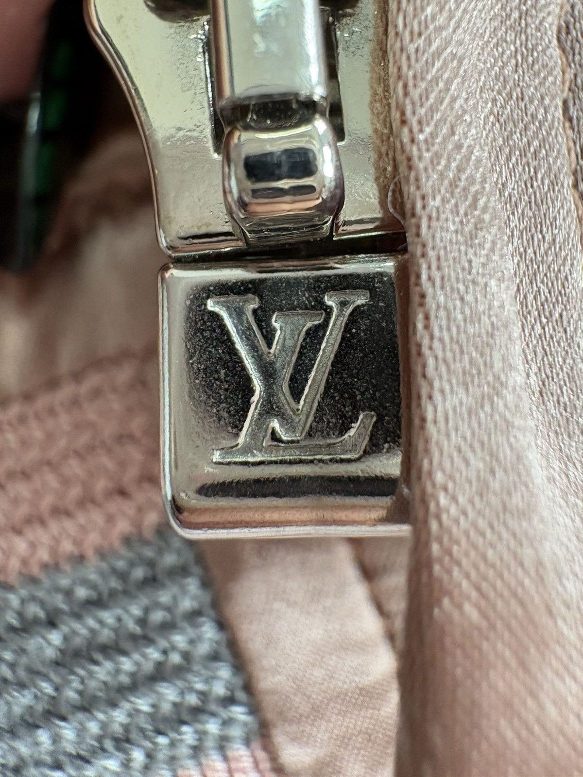 Louis Vuitton Louis Vuitton SS16 Embroidered Souvenir Satin Jacket Size US S / EU 44-46 / 1 - 11 Thumbnail