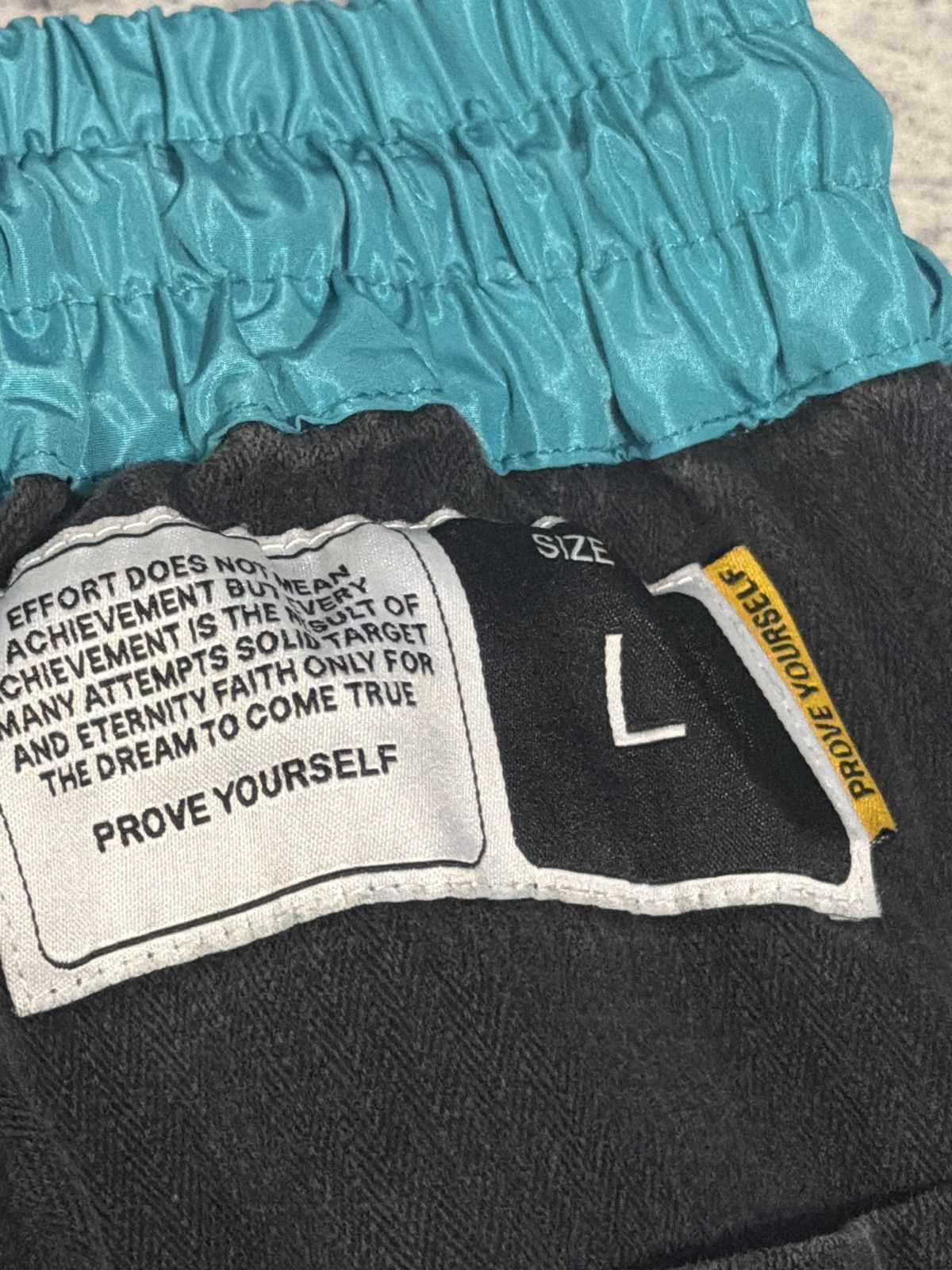 Japanese Brand Black Utility Cargo Sweatpants Size US 29 - 3 Thumbnail