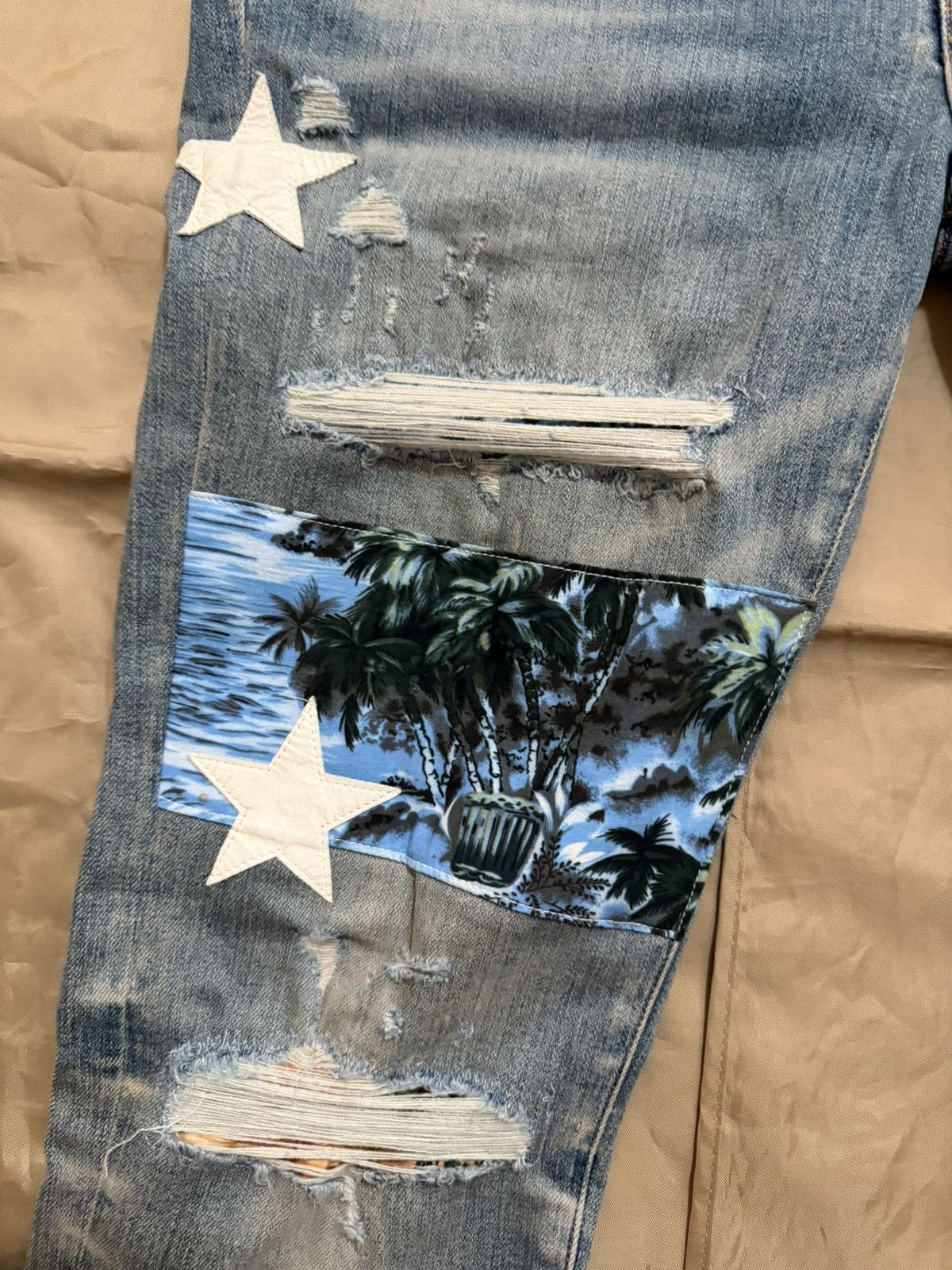 Amiri AMIRI Distressed-effect Star Patch Skinny Jeans size 34 Size US 34 / EU 50 - 3 Thumbnail