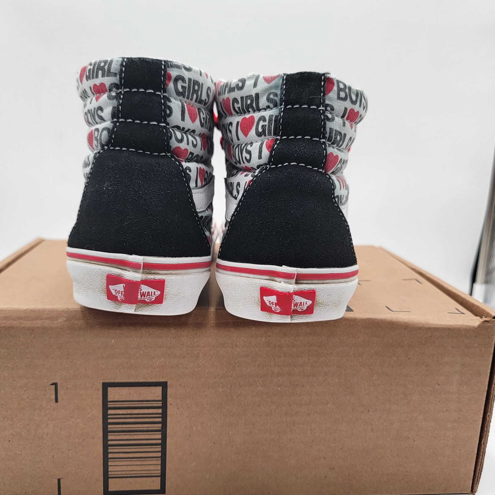 Vans Vans Sk-8 Hi (i Heart) Black/White Sz 9M/10.5W (156) Size US 9 / EU 42 - 4 Thumbnail
