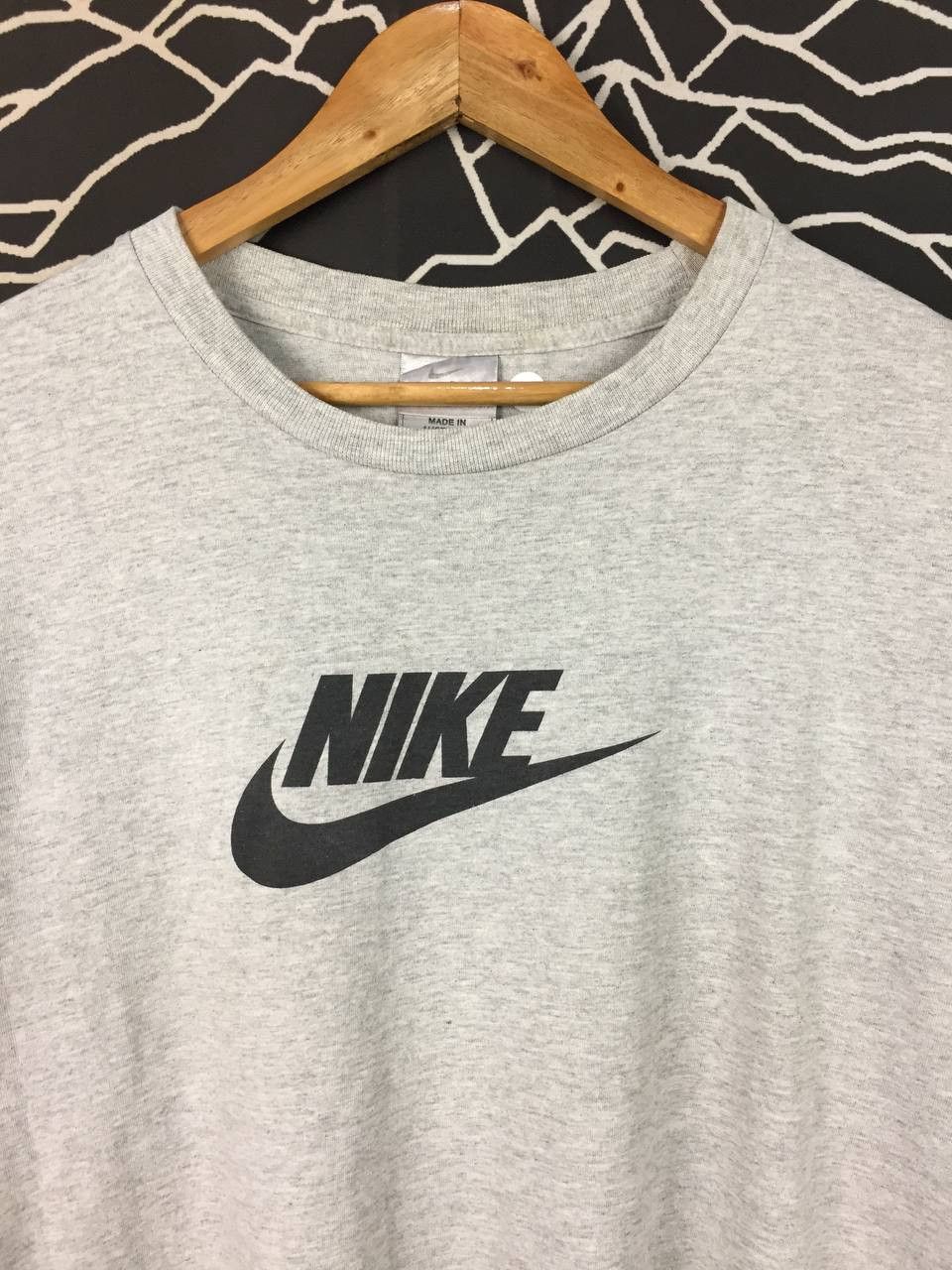 Nike Vtg 90s Nike Grey Tag Futara Logo Made in Australia Tee Size US M / EU 48-50 / 2 - 3 Thumbnail