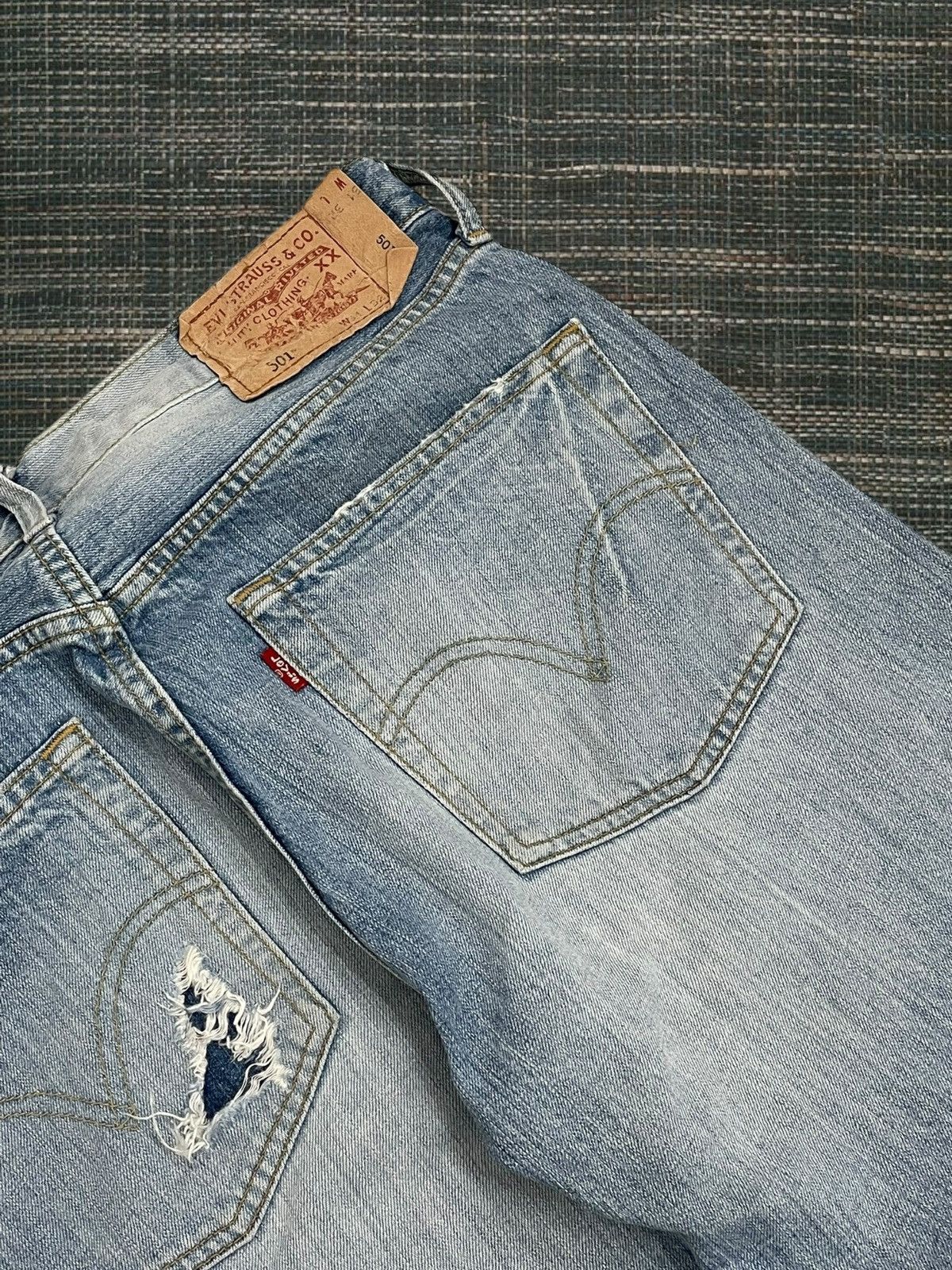 Levi's Vintage Clothing Og Vintage 90s Original Designer Levis 501 Distressed Denim Size US 30 / EU 46 - 18 Thumbnail