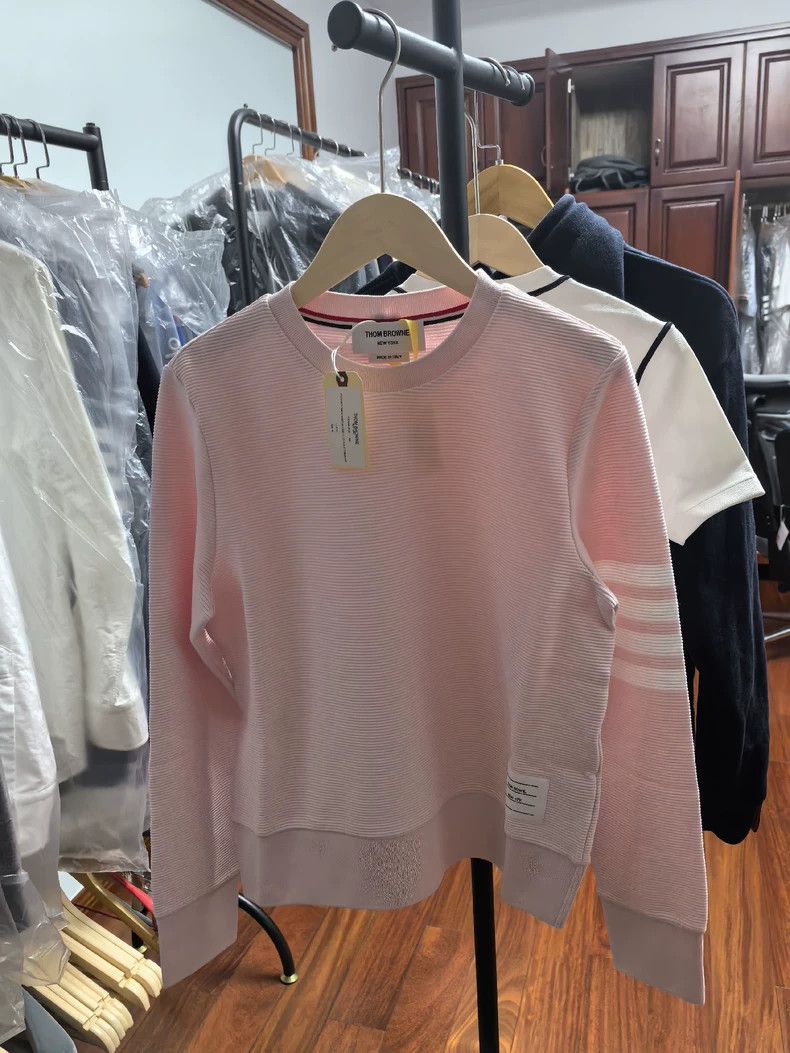 Thom Browne Thom Browne Wavy sweatshirt 2503-Nextarrow Size XS / US 0-2 / IT 36-38 - 1 Thumbnail