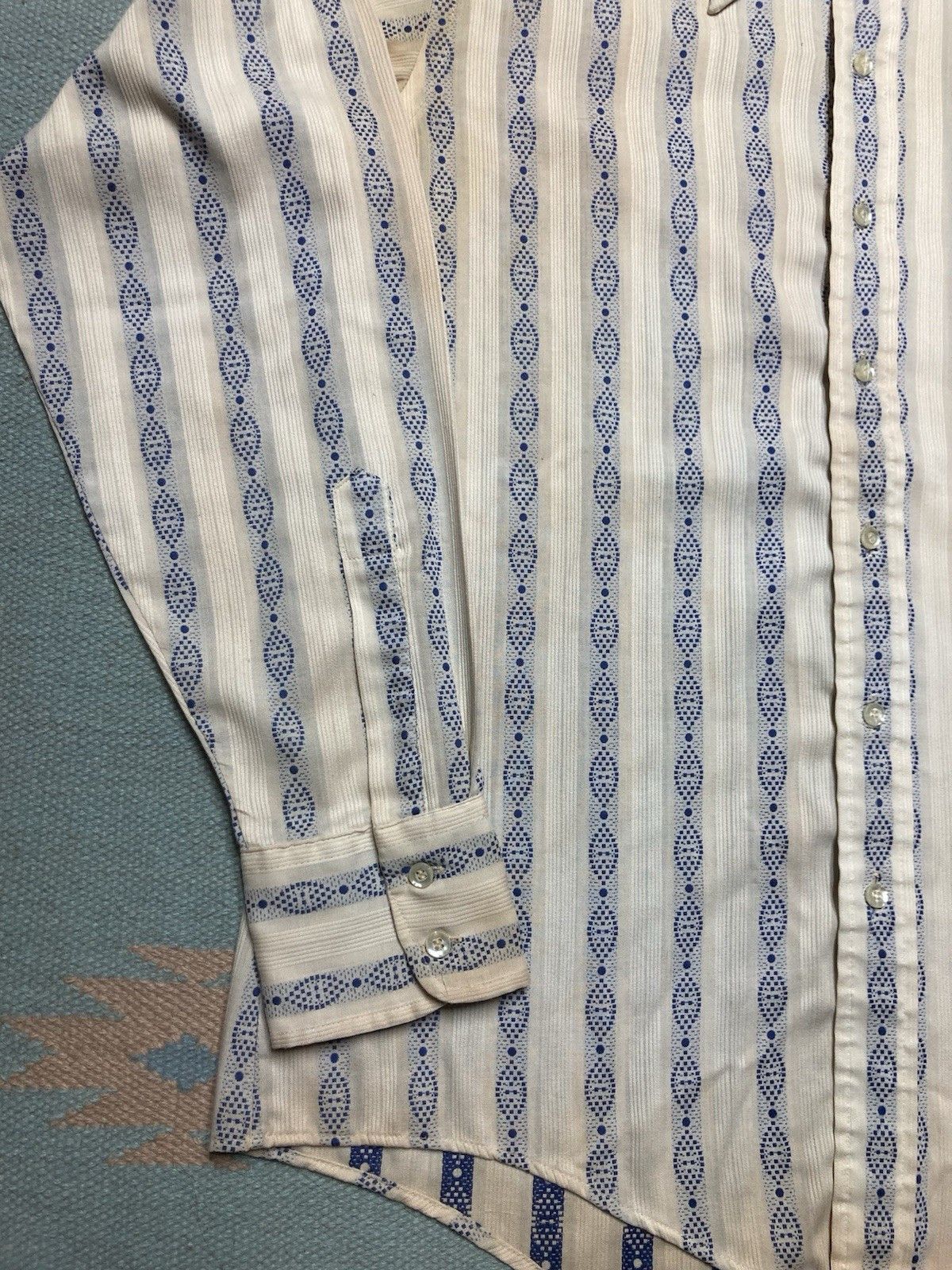Vintage Vtg 70s button shirt dagger collar poly cotton men’s large Size US L / EU 52-54 / 3 - 2 Thumbnail