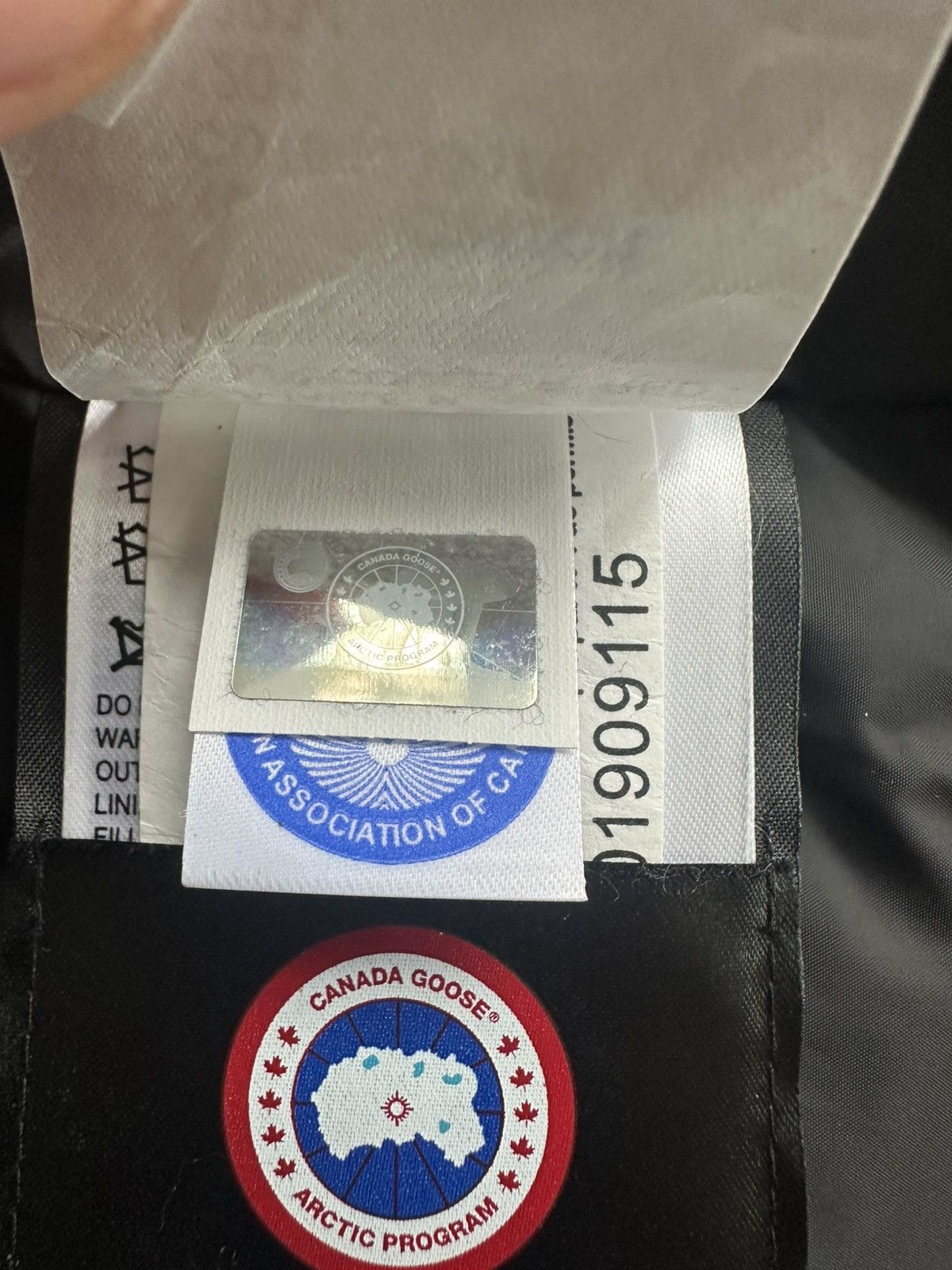 Canada Goose Canada goose red puffer parka Size US M / EU 48-50 / 2 - 9 Thumbnail