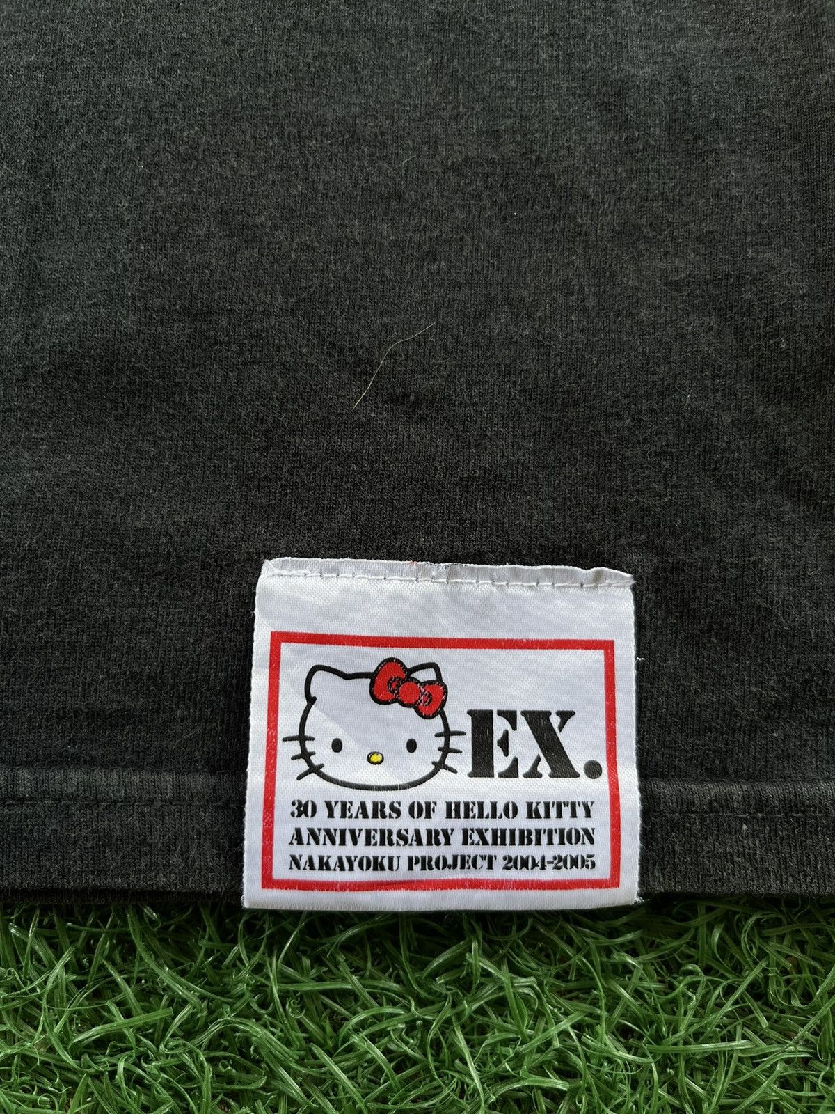 Japanese Brand × Vintage 30 years Of Hello Kitty Anniversary Nakayoku Project Tee Size US M / EU 48-50 / 2 - 4 Thumbnail