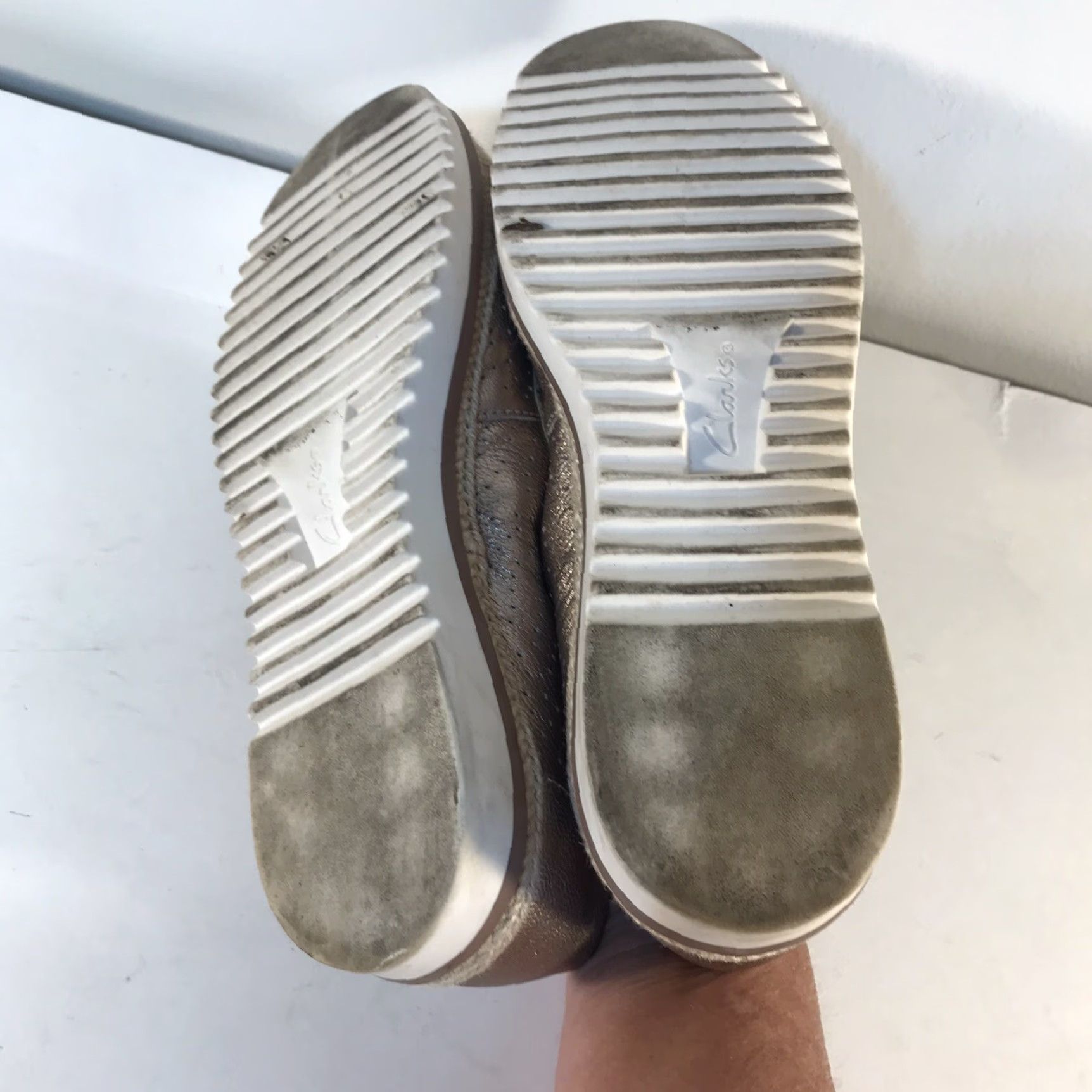Clarks Clarks Women's Slip-On Shoes Casual Comfort Flat Leather Size 7 Bronze Size US 7 / IT 37 - 6 Thumbnail