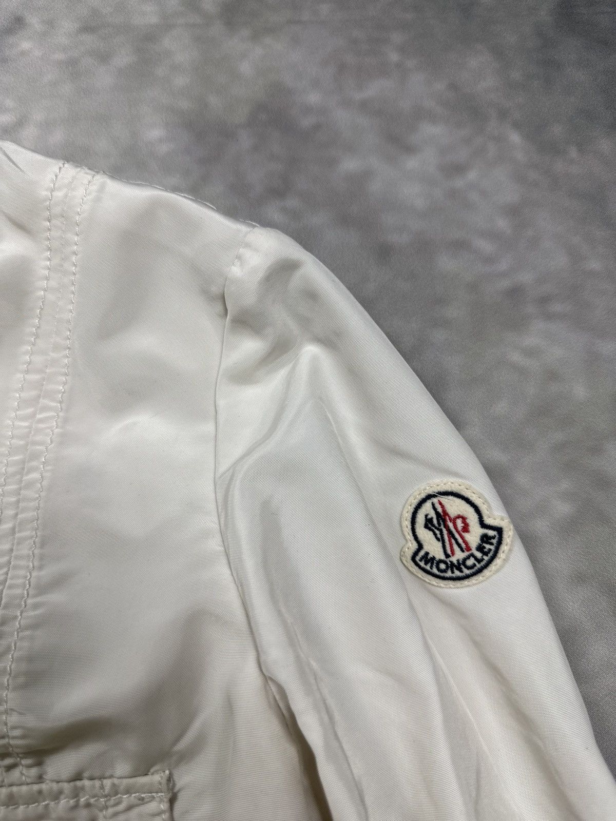Moncler Moncler bomber cropped avant ga y2k Jacket – Cream – Size S Size S / US 4 / IT 40 - 6 Thumbnail
