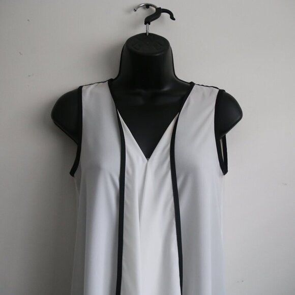 Joseph Ribkoff Joseph Ribkoff Monochrome Black White Waterfall Drape Blouse Size S / US 4 / IT 40 - 2 Thumbnail
