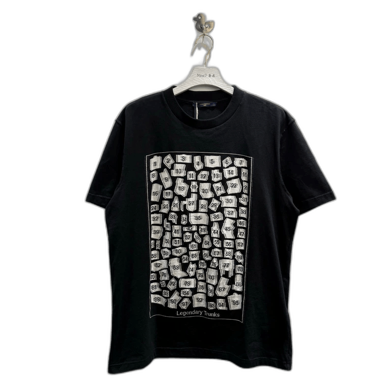 Louis Vuitton LV Louis Vuitton Short Sleeve Graphic T-Shirt Size US XXL / EU 58 / 5 - 1 Thumbnail