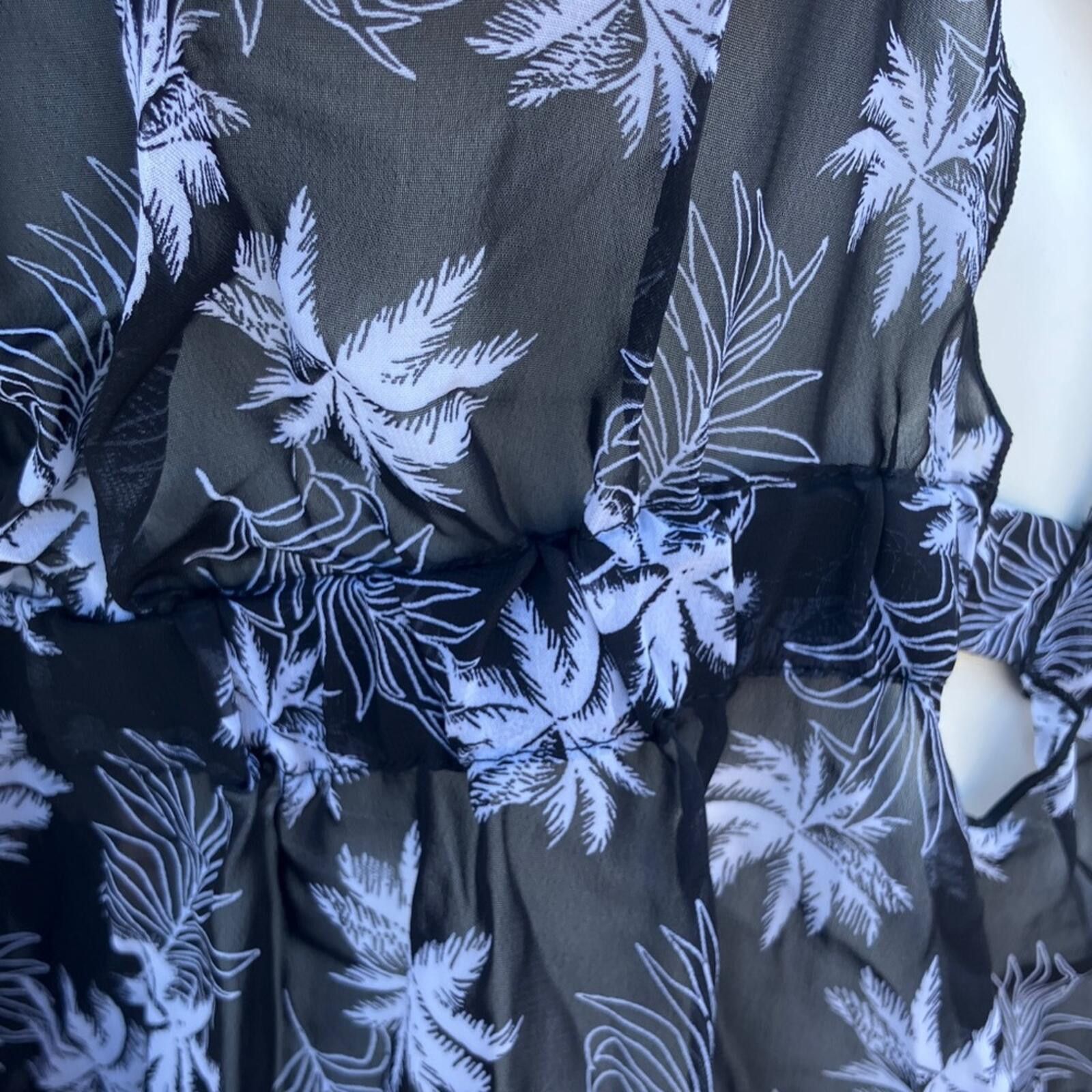 Other NWT Miken Swim Sheer Black & White Floral Swim Coverup Size ONE SIZE - 4 Thumbnail