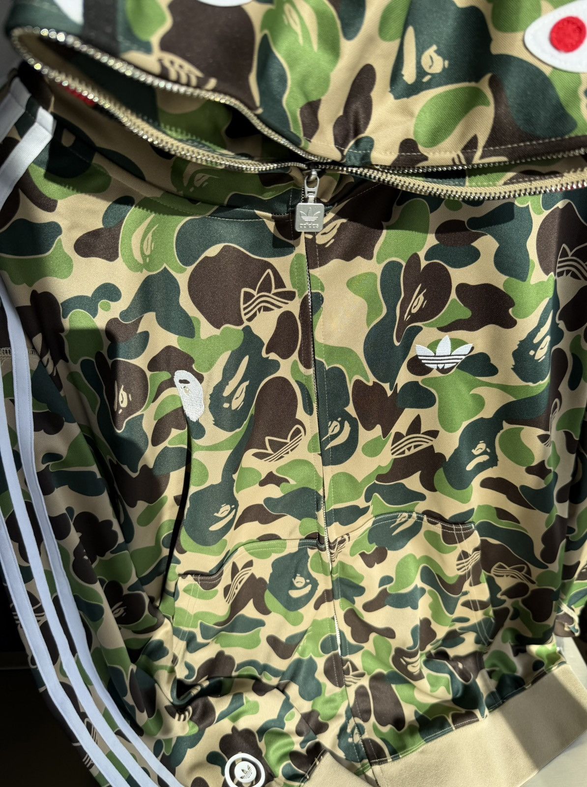 Adidas × Bape KF4916 Men’s XL adidas X BAPE® SS26 SHARK TRACK HOODIE Size US XL / EU 56 / 4 - 5 Thumbnail