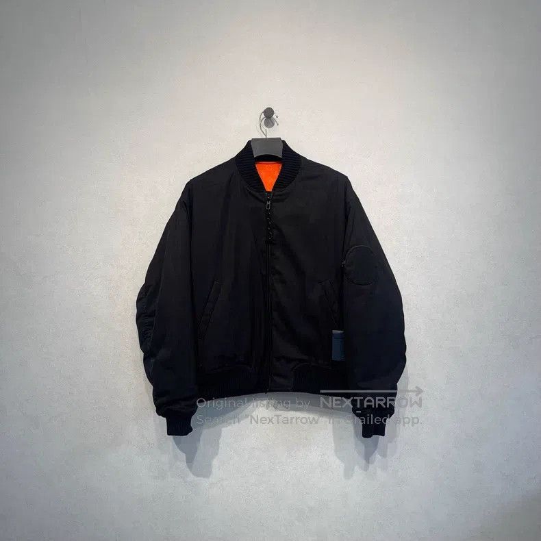 Louis Vuitton Louis Vuitton Inside logo full print bomber jacket Size US L / EU 52-54 / 3 - 1 Thumbnail