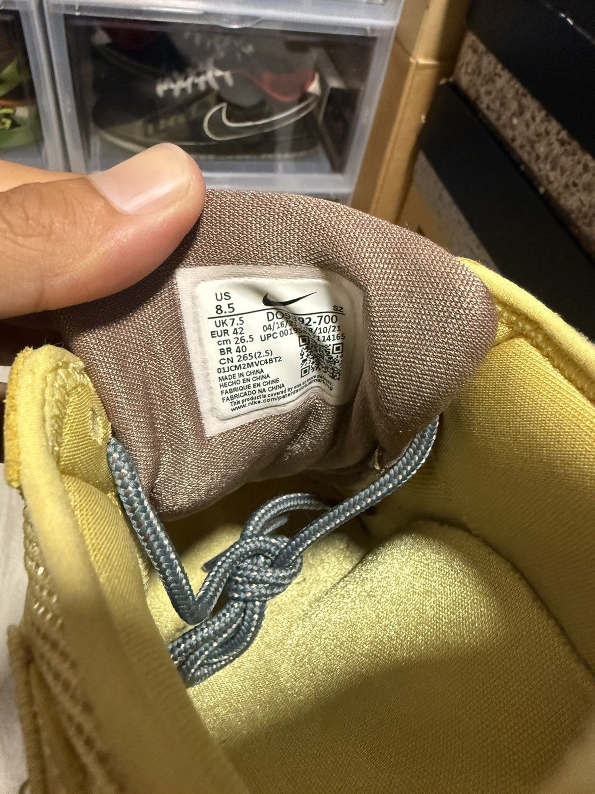 Nike × Travis Scott Nike Air Max 1 Cactus Jack Saturn Gold Size US 8.5 / EU 41-42 - 8 Thumbnail