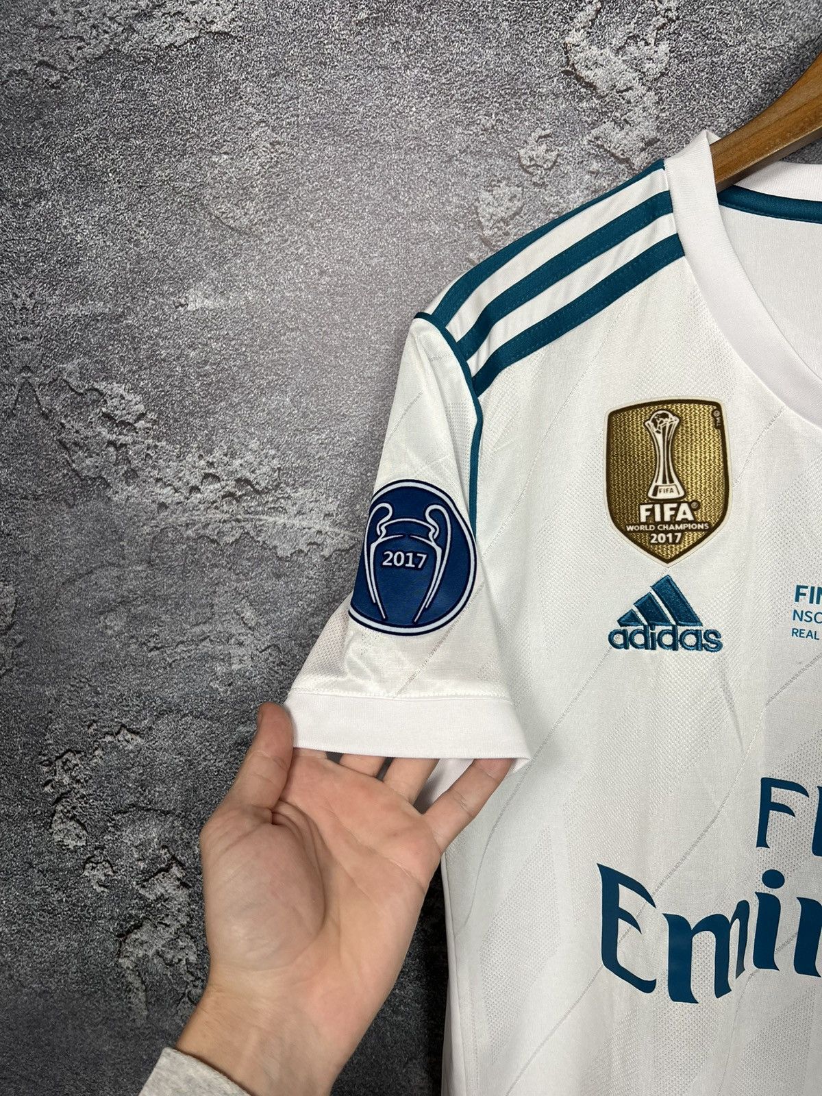 Adidas Adidas #8 Toni Kross Real Madrid Final Kiev 2018 Jersey Size US M / EU 48-50 / 2 - 7 Thumbnail