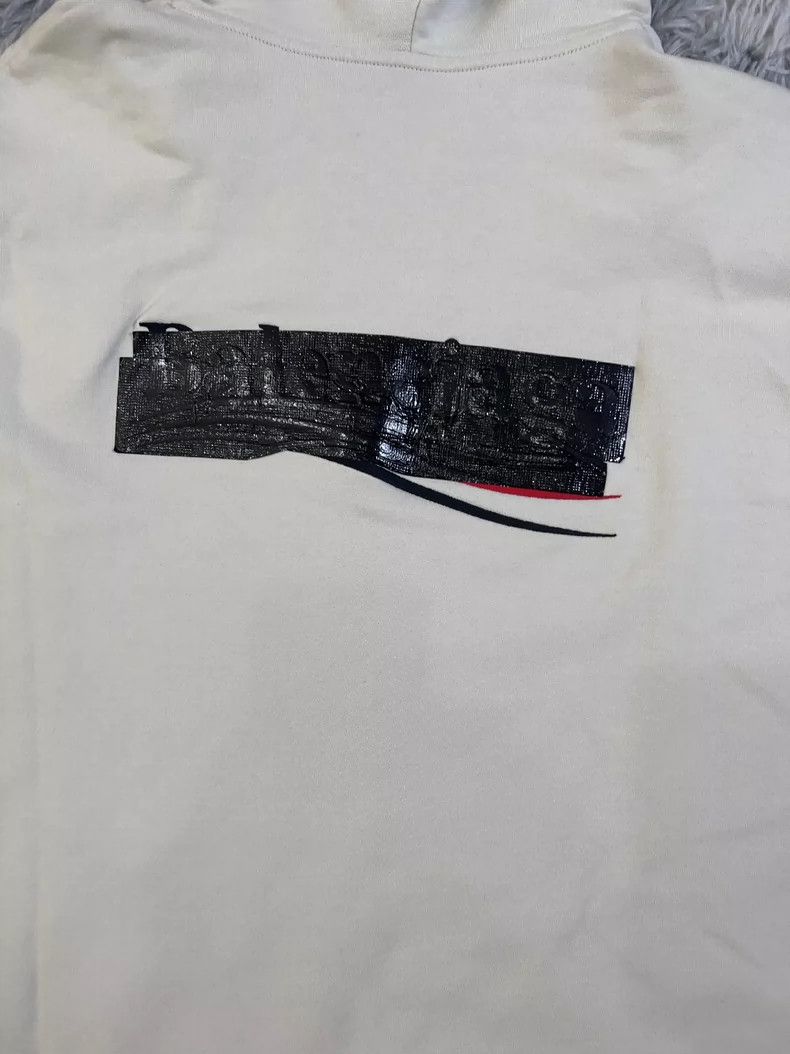 Balenciaga Balenciaga White tape coke tape wave sweater Size US L / EU 52-54 / 3 - 4 Thumbnail