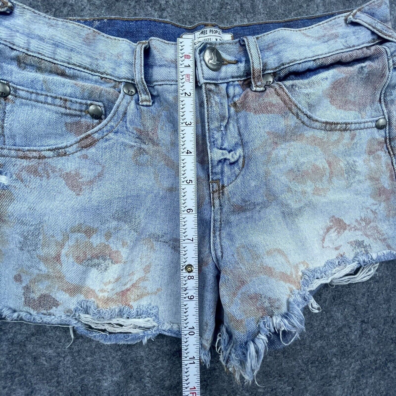 Free People Free People Jean Shorts Women 26 Denim Cutoff Flowers Frayed Size 26" / US 2 / IT 38 - 5 Thumbnail
