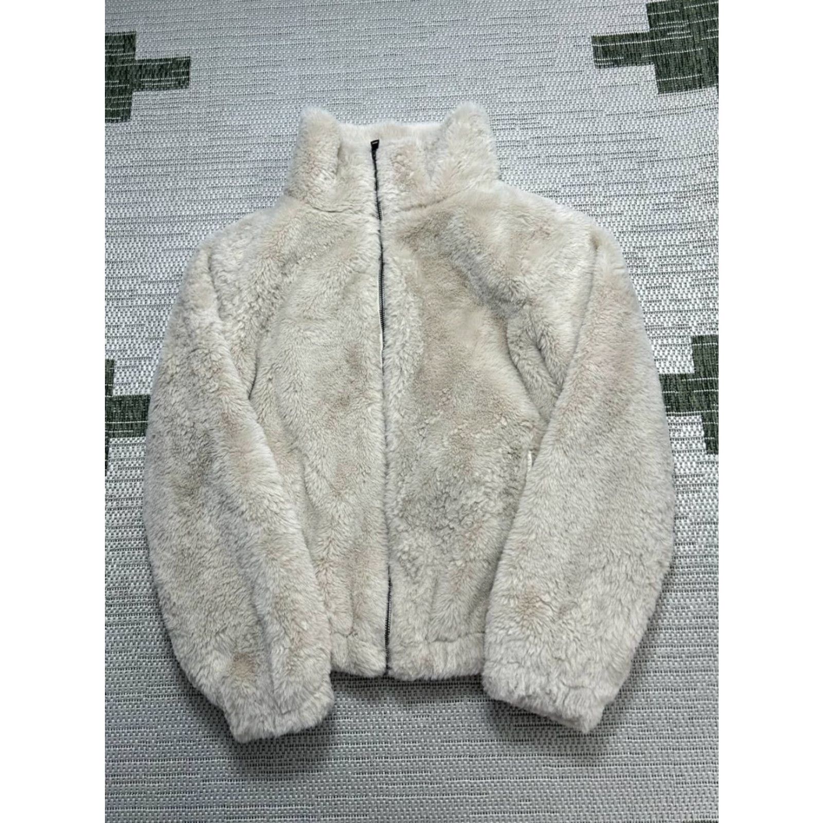Vintage M Magaschoni Jacket Womens M Beige Faux Fur Full Zip Thermal Insulation Zip Pockets Casual Travel Modern Womens Size M / US 6-8 / IT 42-44 - 2 Thumbnail