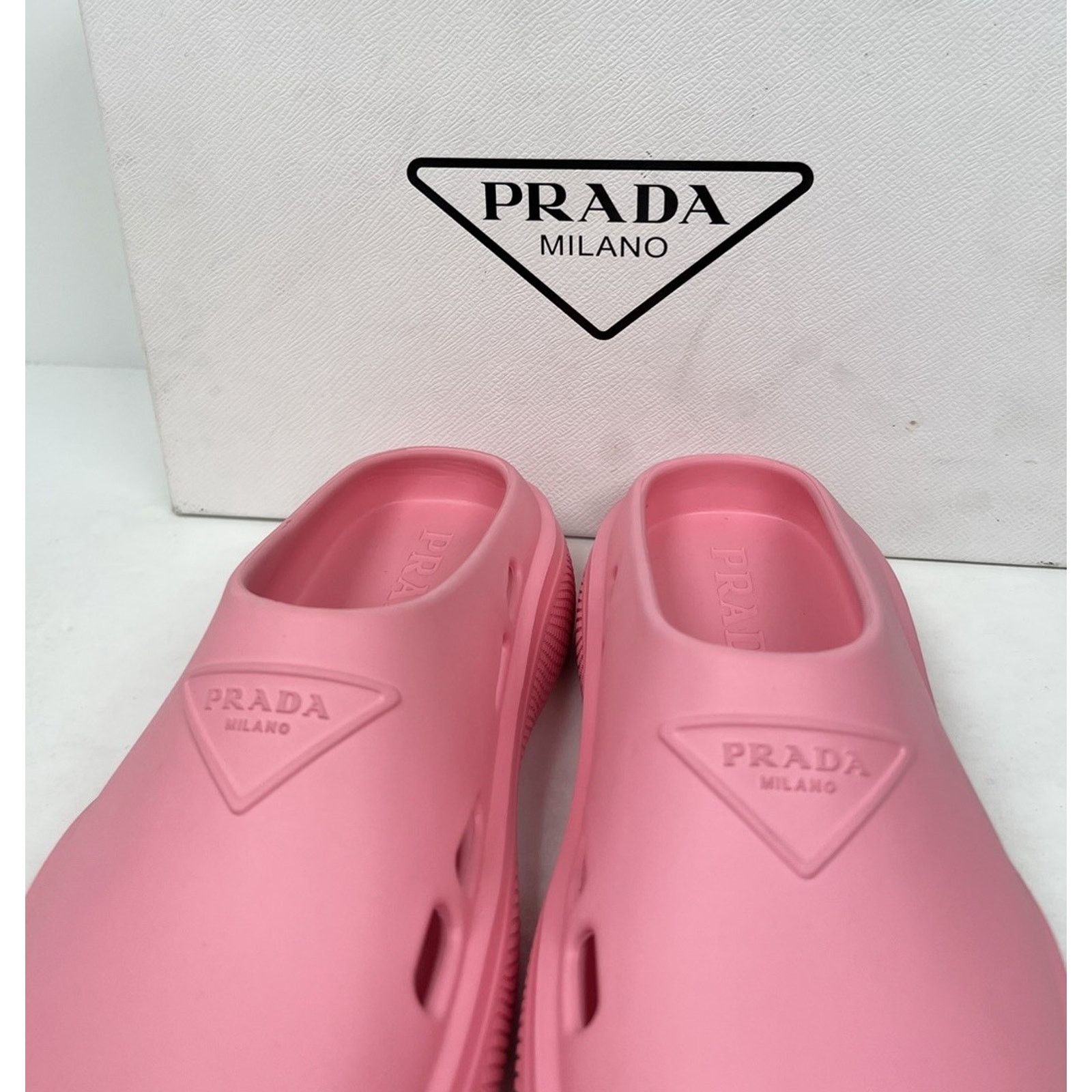 Prada Size 35EU/5W - Prada Rubber Logo Embossed Pink Mule Size US 5 / IT 35 - 3 Thumbnail