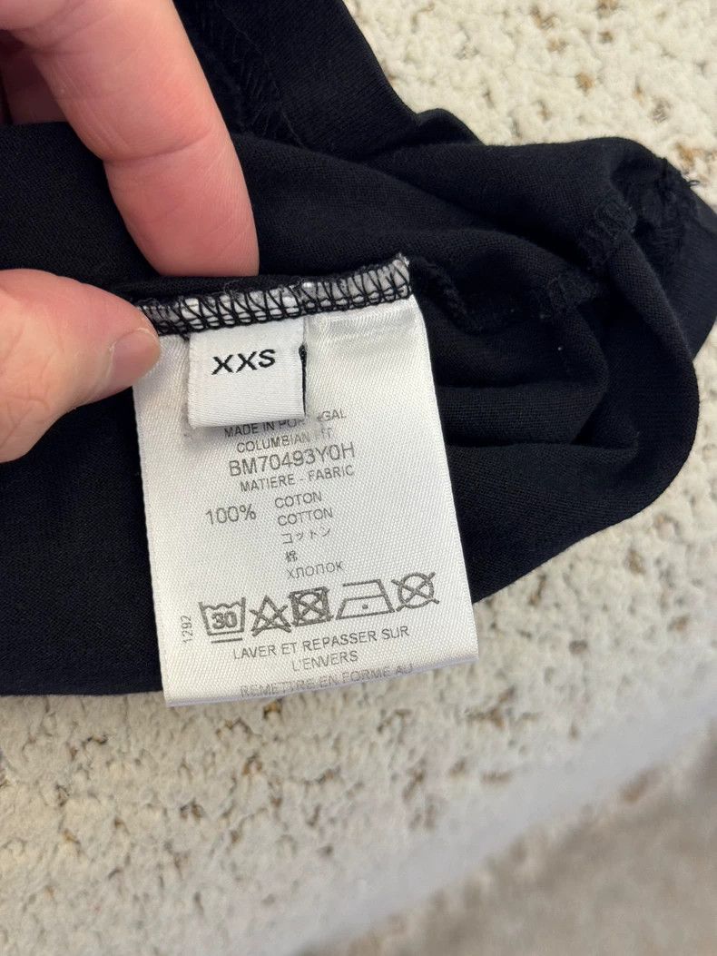 Givenchy Givenchy Shark short-sleeve T, oversize style. Size US XXS / EU 40 - 6 Thumbnail
