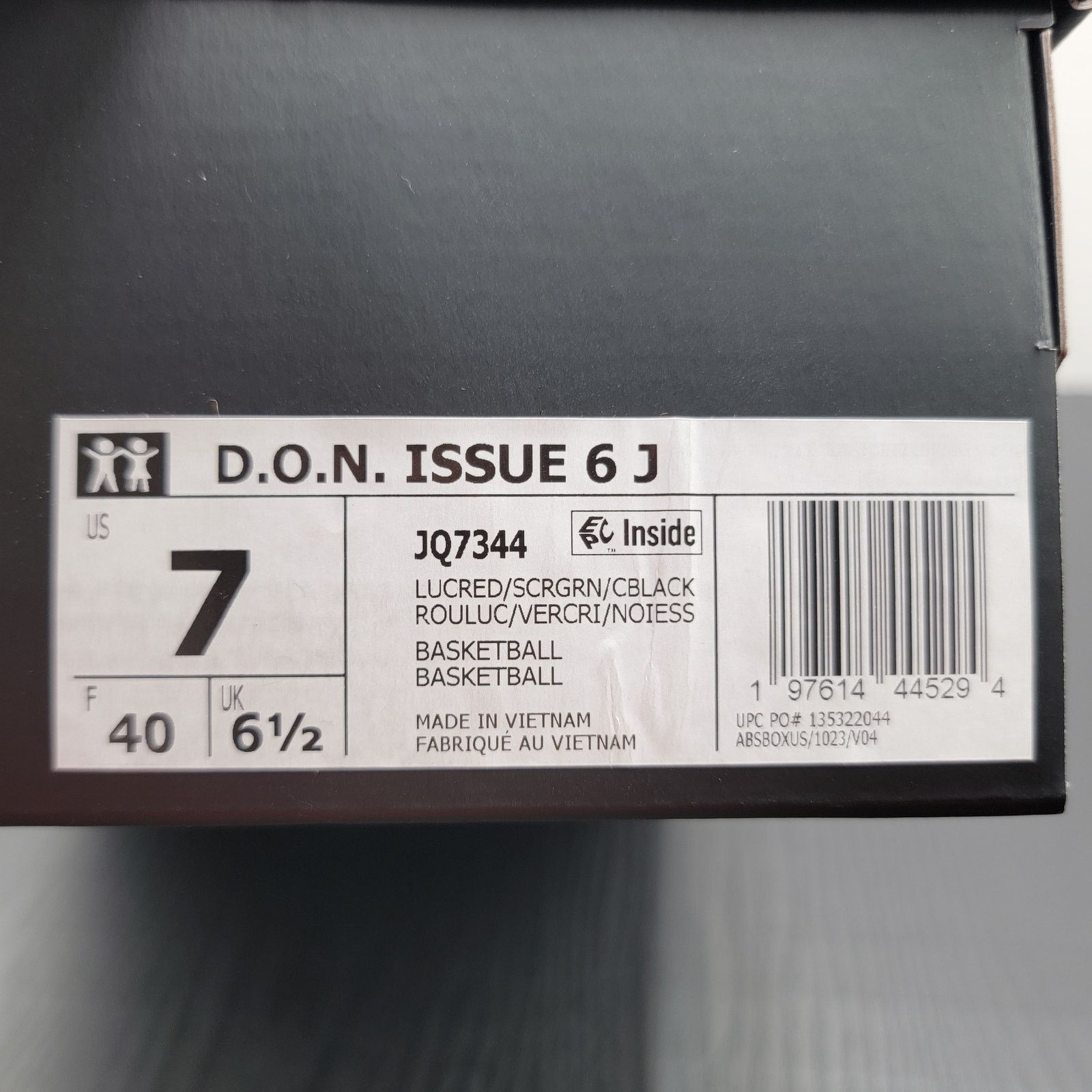 Adidas Adidas D.O.N. Issue #6 J 'Big Apple' Red Green - Size 7 Size US 7 / EU 40 - 10 Thumbnail