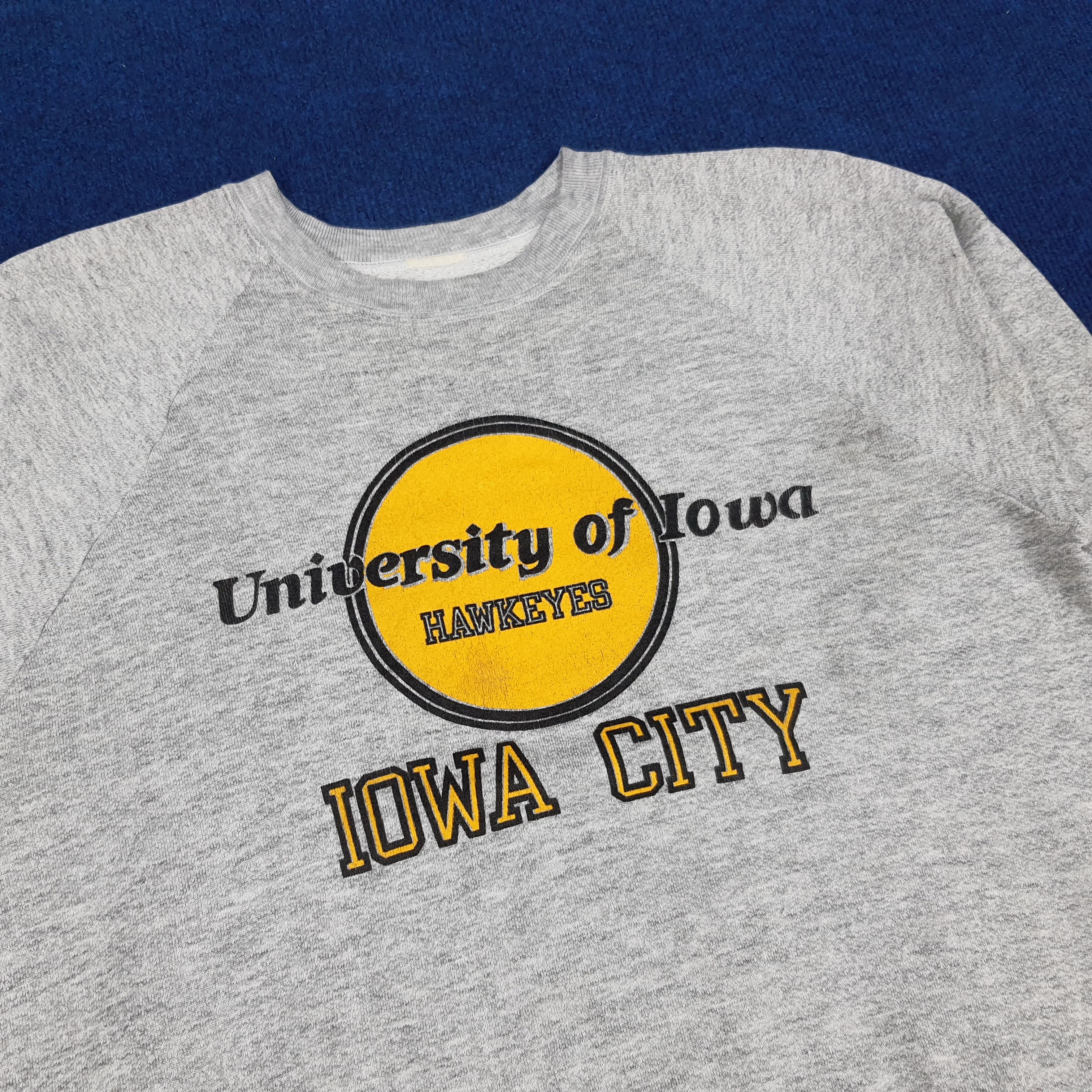 Vintage Vintage University of Iowa Hawkeyes IOWA City Sweatshirt Size US S / EU 44-46 / 1 - 2 Thumbnail