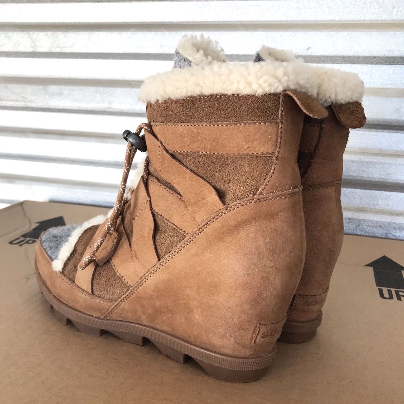SOREL Sorel Women Brown Joan Of Arctic Wedge II Cozy Lace-Up Ankle Booties Boots 10 Brown Leather Suede Shearling Wedge Heel 3” Casual Fall Winter Womens Size US 10 / IT 40 - 4 Thumbnail