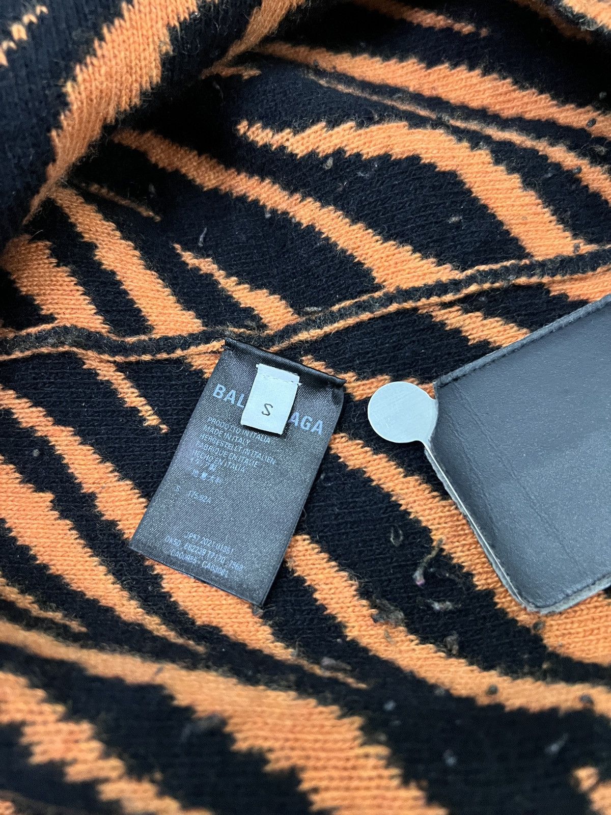Balenciaga Balenciaga by Demna SS22 Year of the Tiger Tiger Print Cashm Size US S / EU 44-46 / 1 - 14 Thumbnail