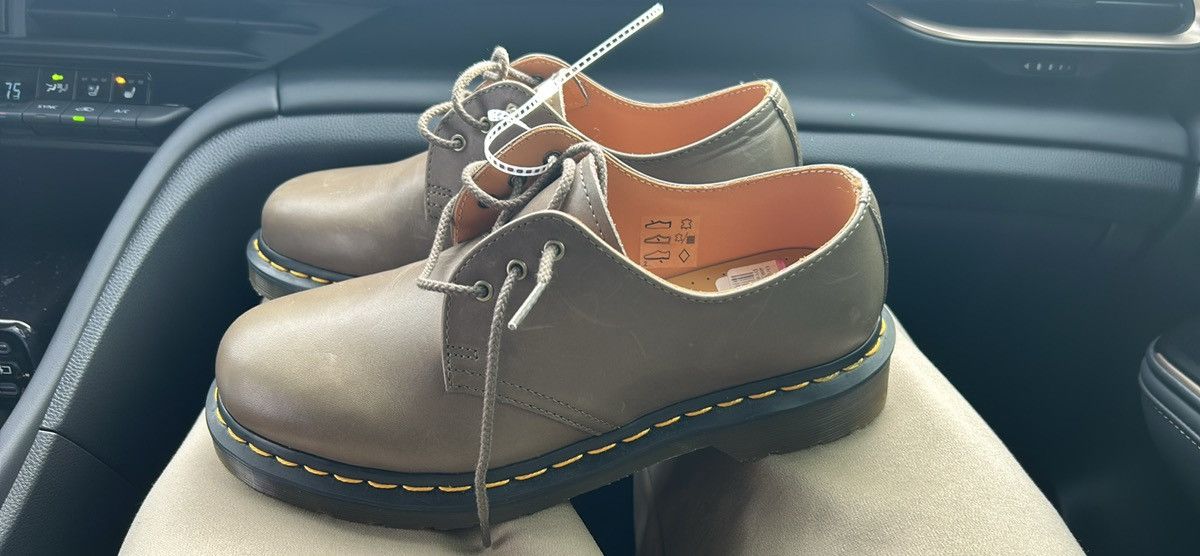 Dr. Martens Dr Martens Size US 7 / EU 40 - 1 Thumbnail