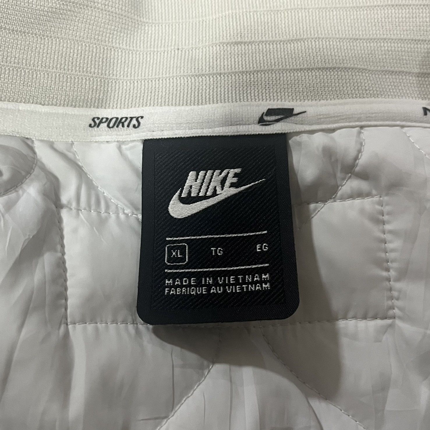Nike Nike Sportswear Bomber Jacket Beige Size US XL / EU 56 / 4 - 17 Thumbnail