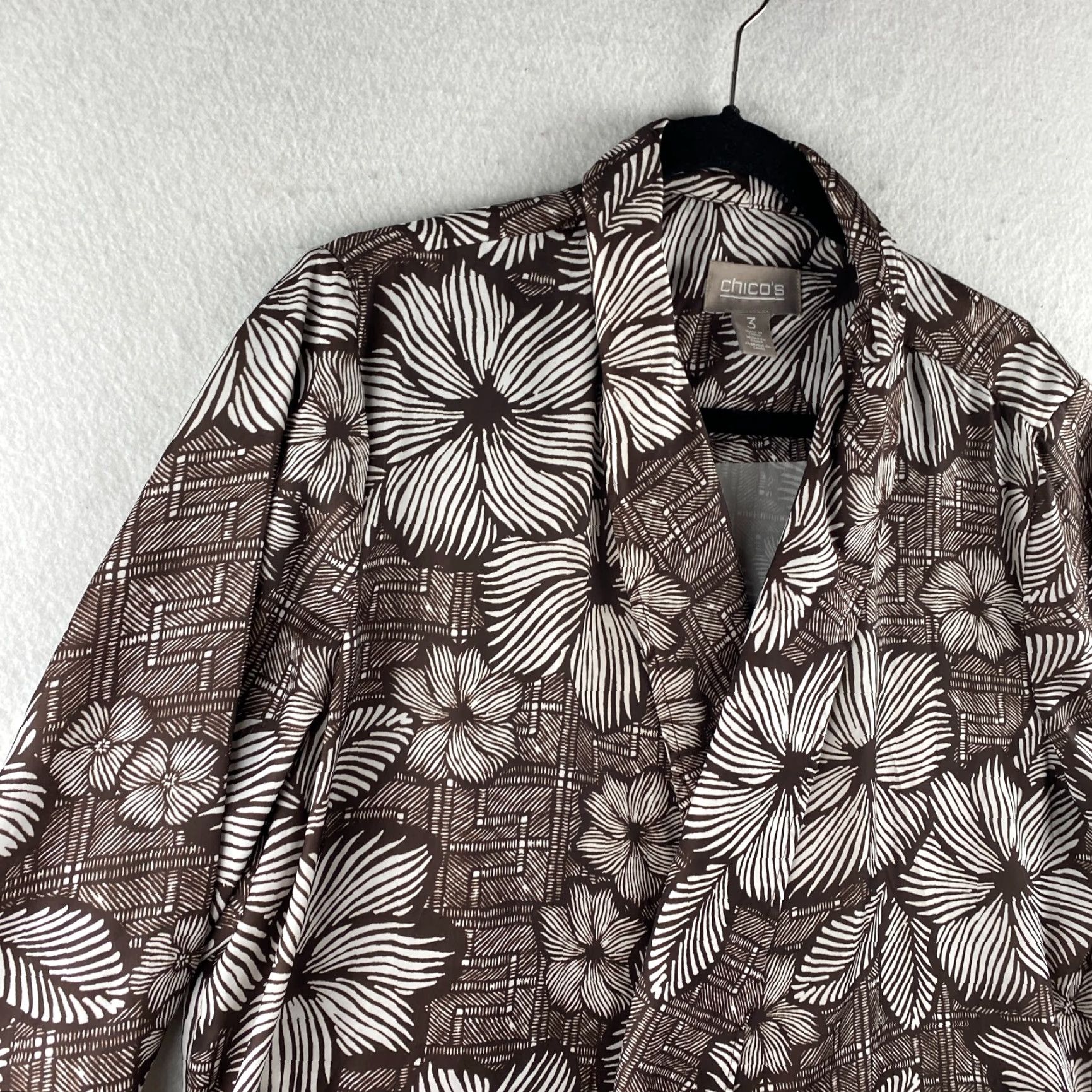 Vintage Chicos Cardigan Open Front Womens Brown Hawaiian Floral Pattern Shirt Theme 3 Size Womens Size XS / US 0-2 / IT 36-38 - 4 Thumbnail
