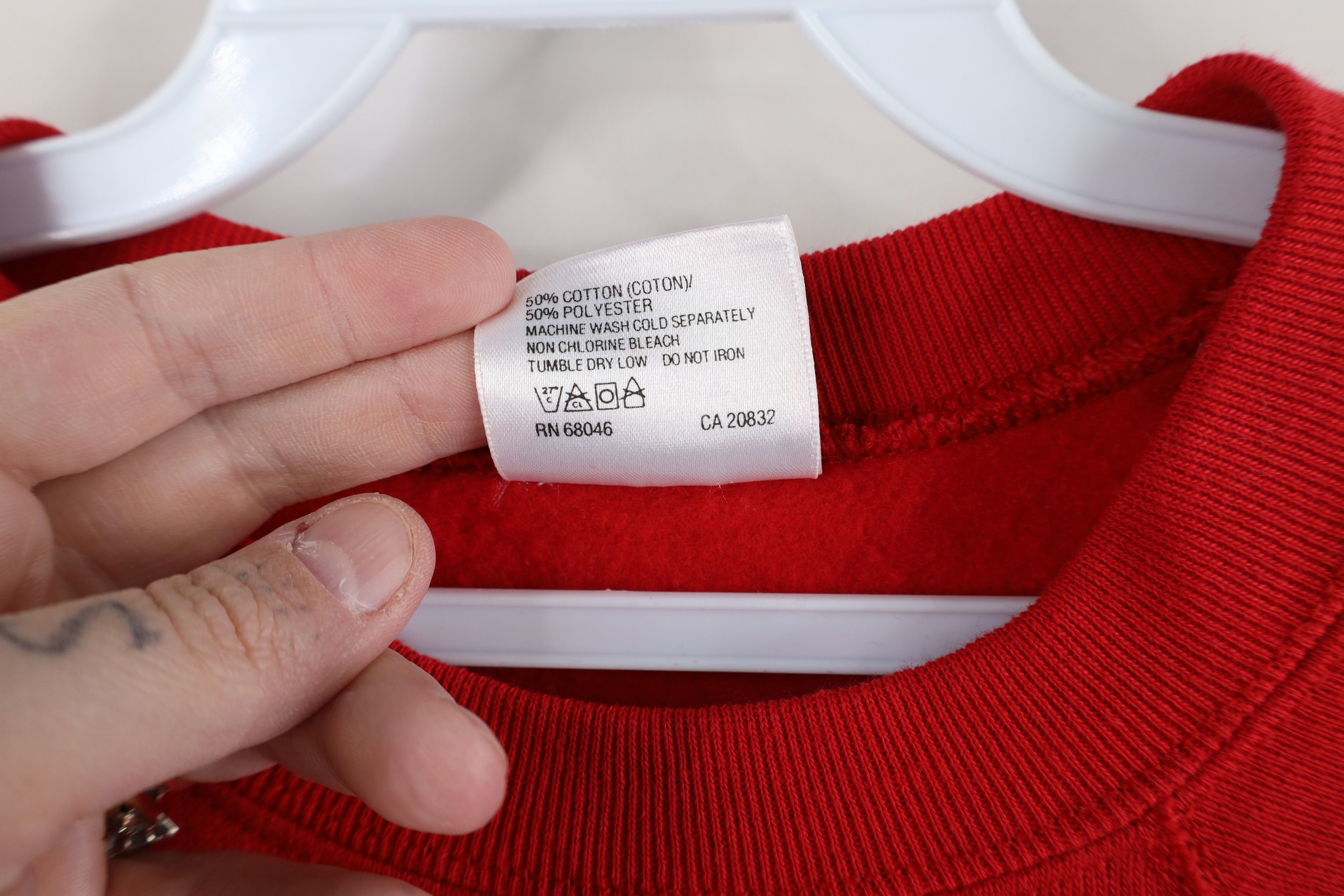 Vintage Vintage 90s Streetwear Raglan Crewneck Sweatshirt Red USA Size US L / EU 52-54 / 3 - 6 Thumbnail