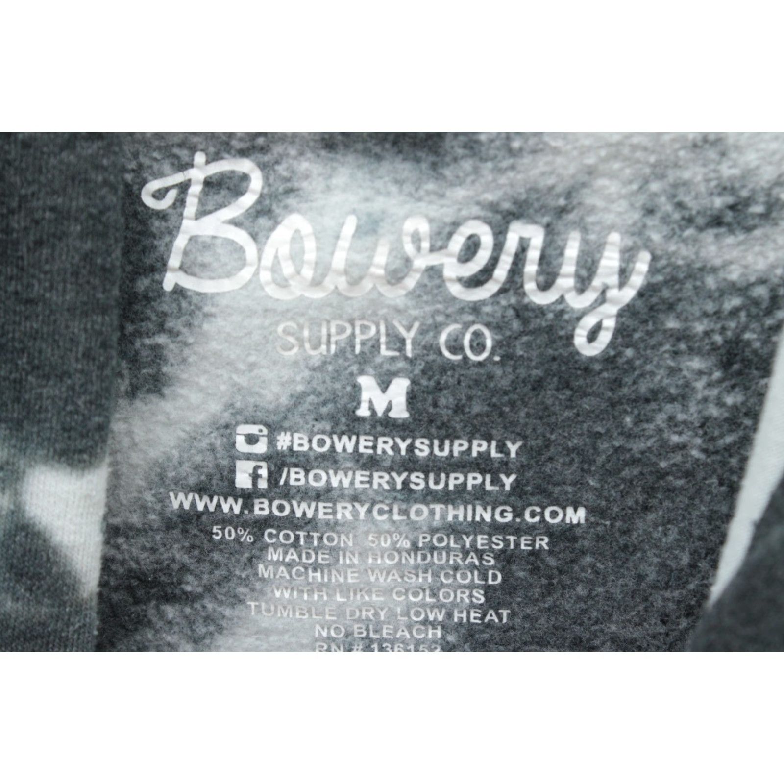 Vintage Bowery Supply Co. Hoodie Men's Medium Gray and White Tie-Dye Tokyo Mount Fuji Hooded Graphic Print Pockets Size US M / EU 48-50 / 2 - 3 Thumbnail