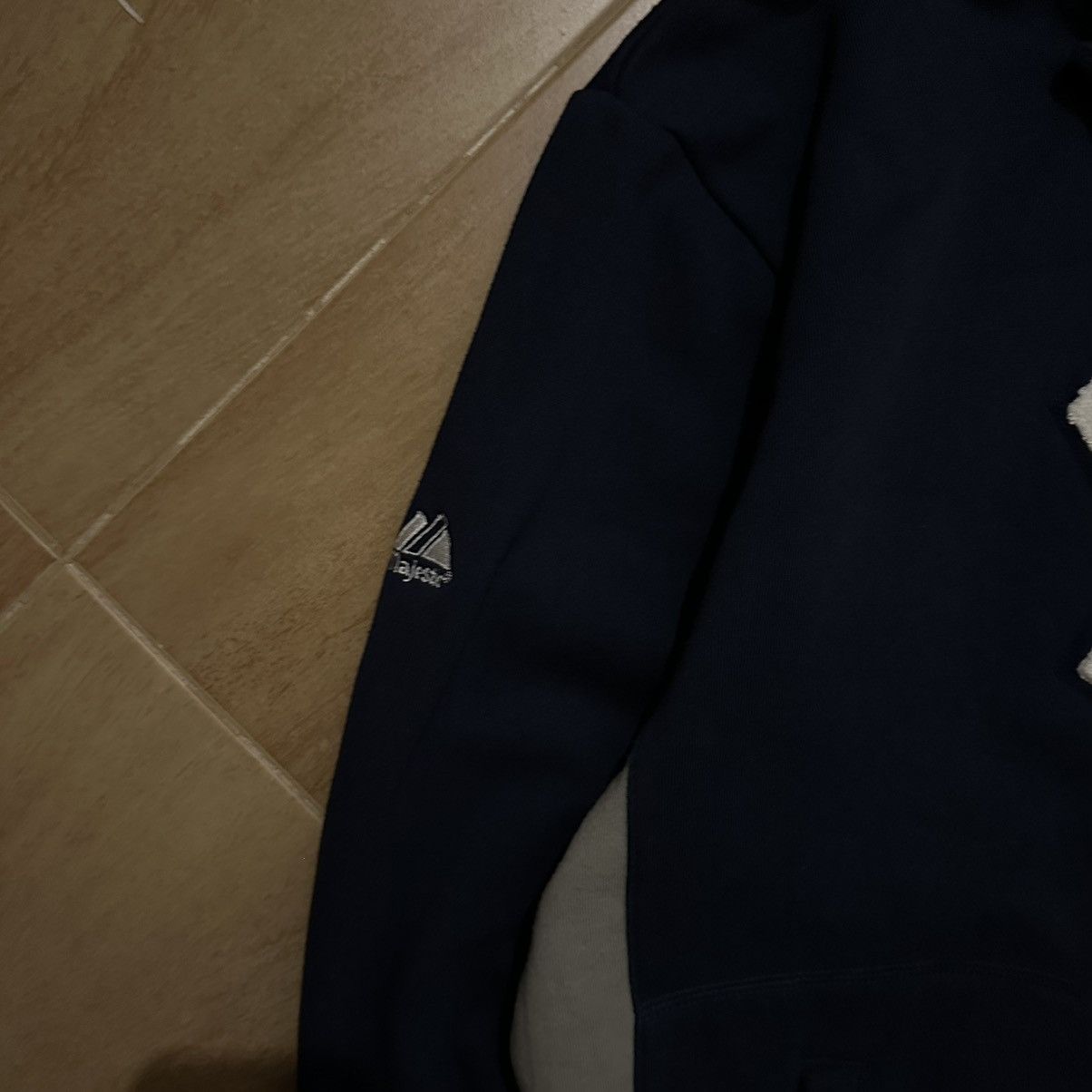 Majestic × New York Yankees 2008 Yankees Hoodie Size US L / EU 52-54 / 3 - 4 Thumbnail