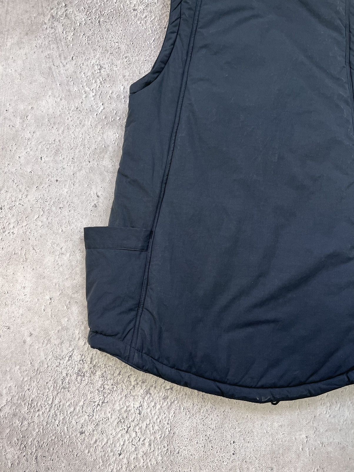 Japanese Brand × RIPVANWINKLE × Yohji Yamamoto Rip Van Winkle Asimmetric Ski nylon Vest Japanese Brand Size US M / EU 48-50 / 2 - 10 Thumbnail